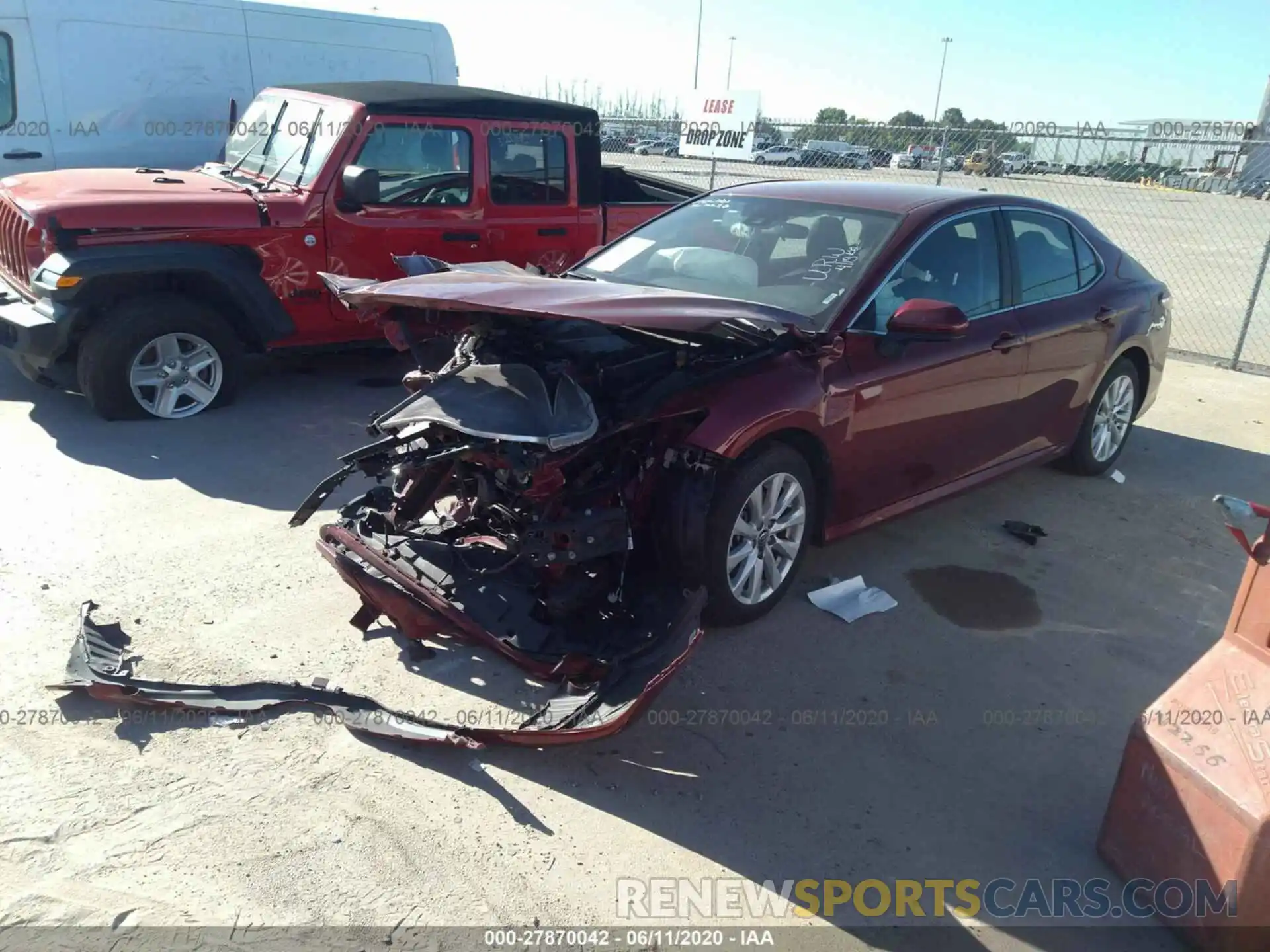 2 Photograph of a damaged car 4T1B11HKXKU755293 TOYOTA CAMRY 2019