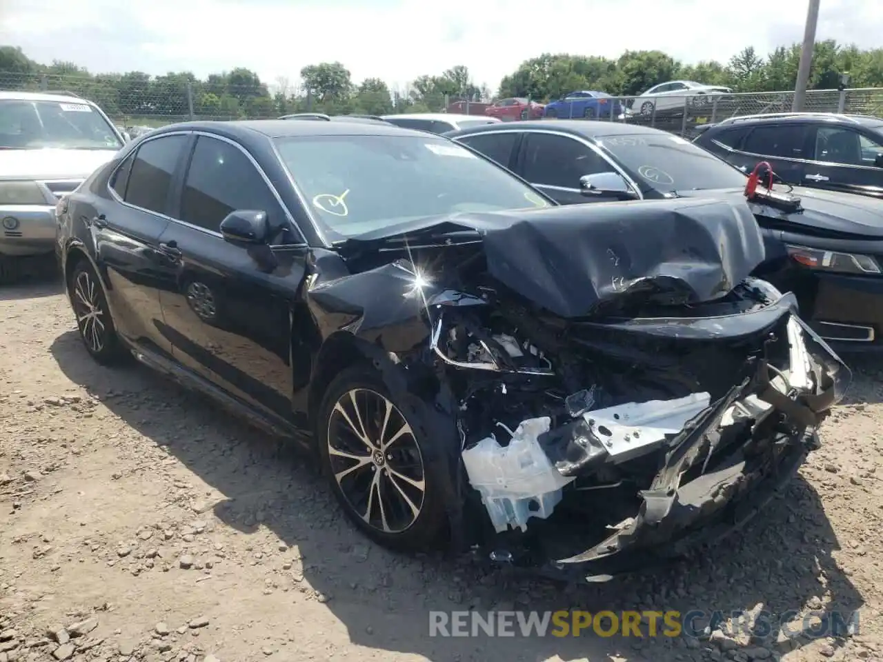 1 Photograph of a damaged car 4T1B11HKXKU755987 TOYOTA CAMRY 2019