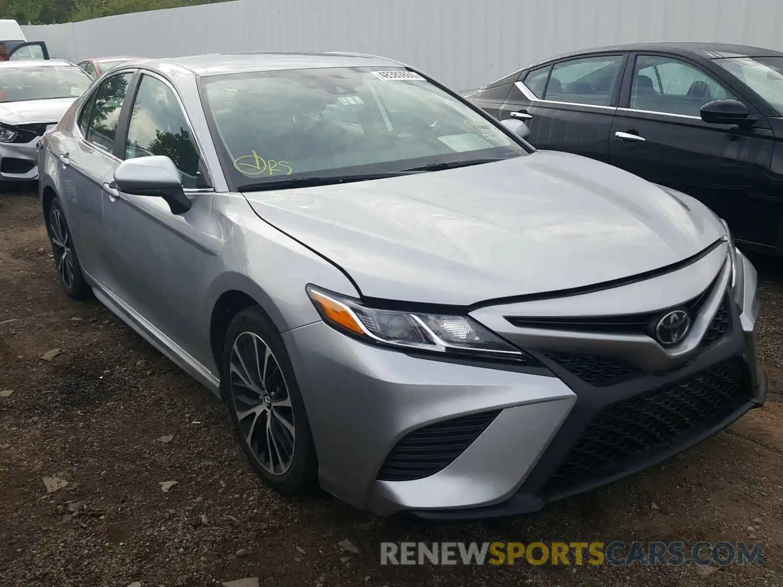 1 Photograph of a damaged car 4T1B11HKXKU756072 TOYOTA CAMRY 2019