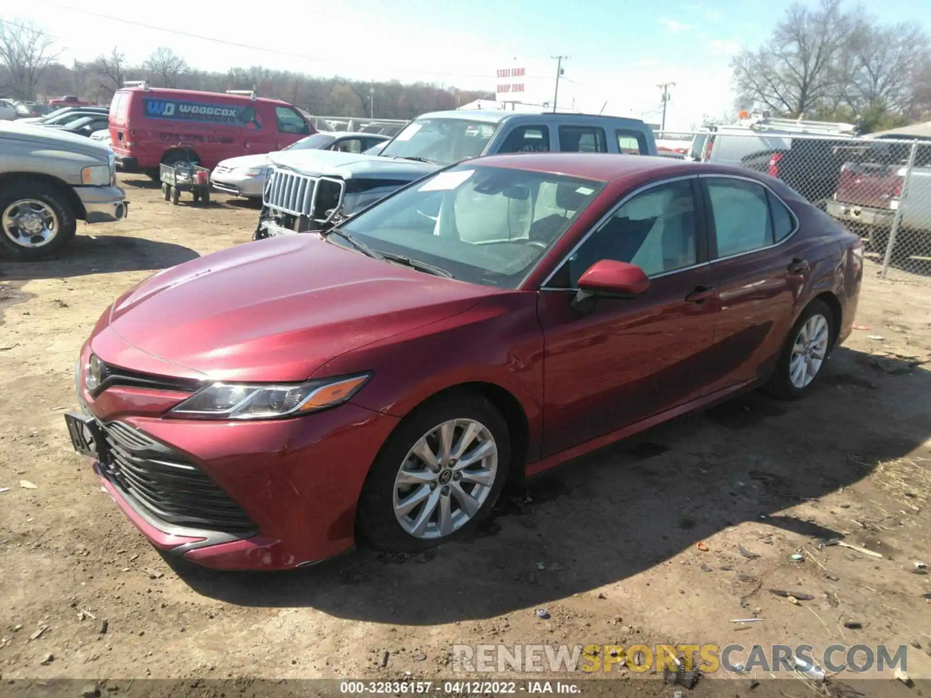 2 Photograph of a damaged car 4T1B11HKXKU756346 TOYOTA CAMRY 2019