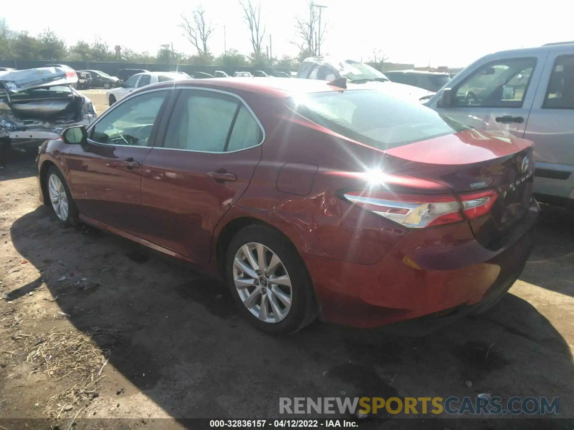 3 Photograph of a damaged car 4T1B11HKXKU756346 TOYOTA CAMRY 2019