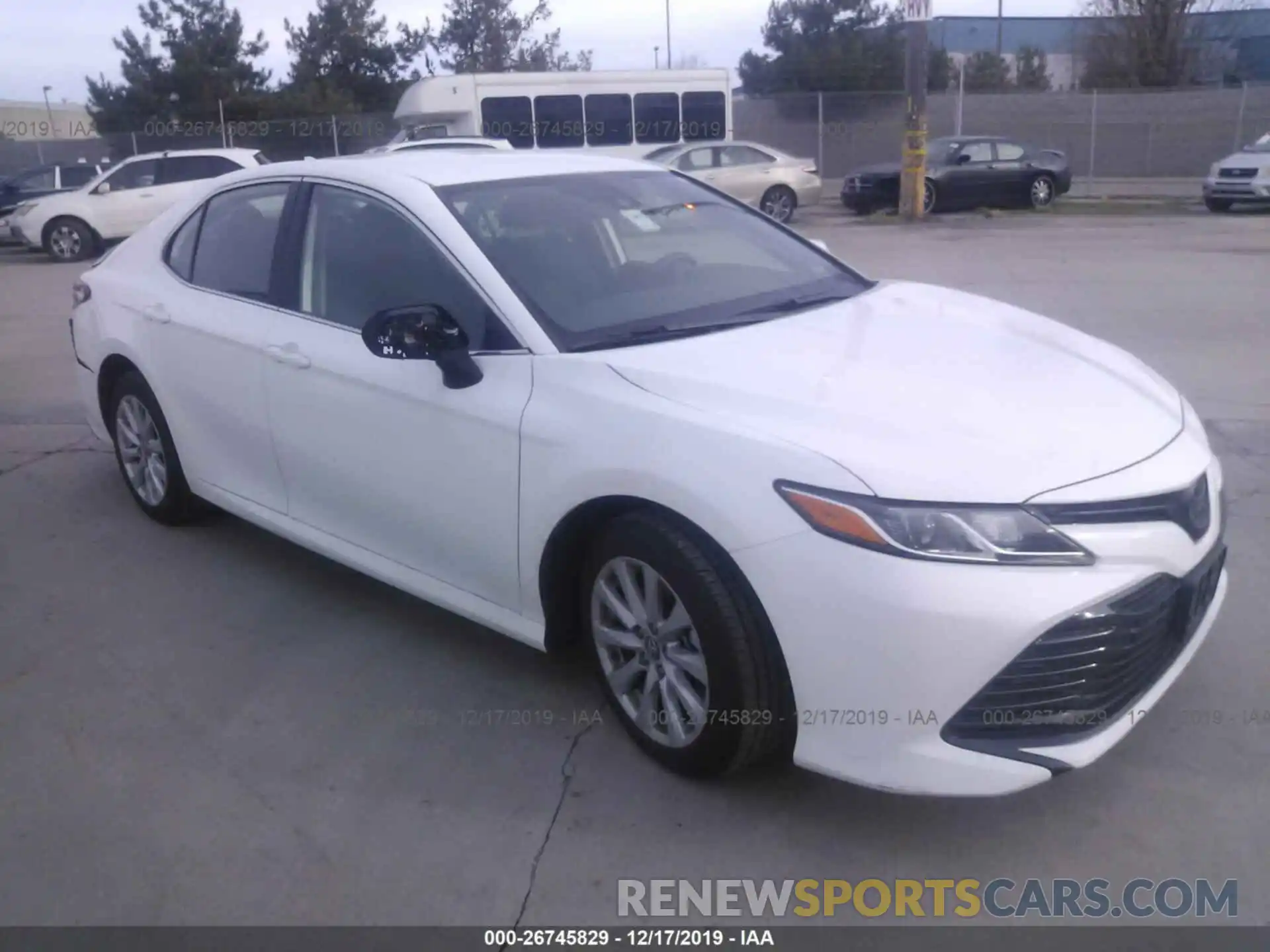 1 Photograph of a damaged car 4T1B11HKXKU756542 TOYOTA CAMRY 2019