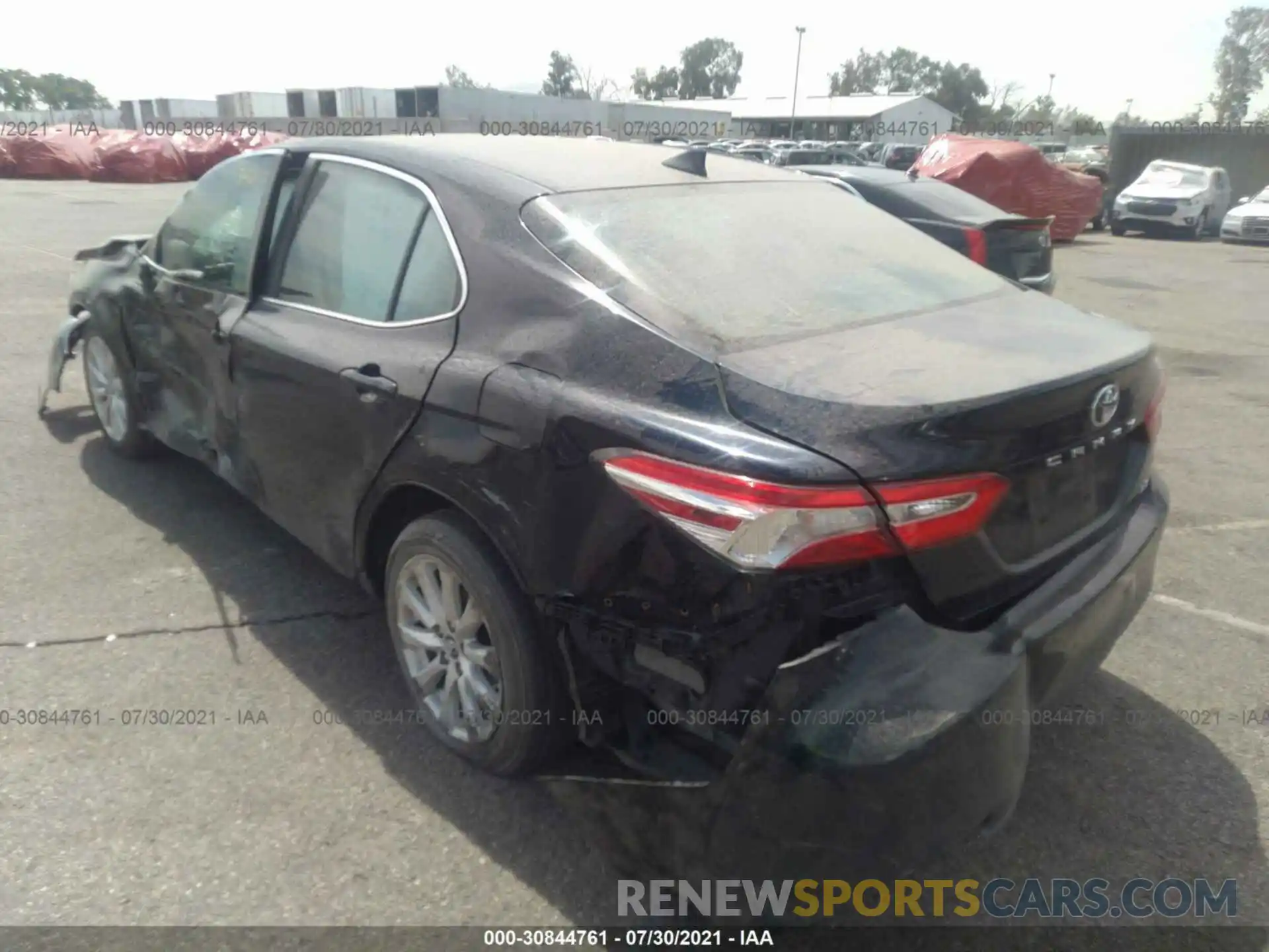 3 Photograph of a damaged car 4T1B11HKXKU756556 TOYOTA CAMRY 2019