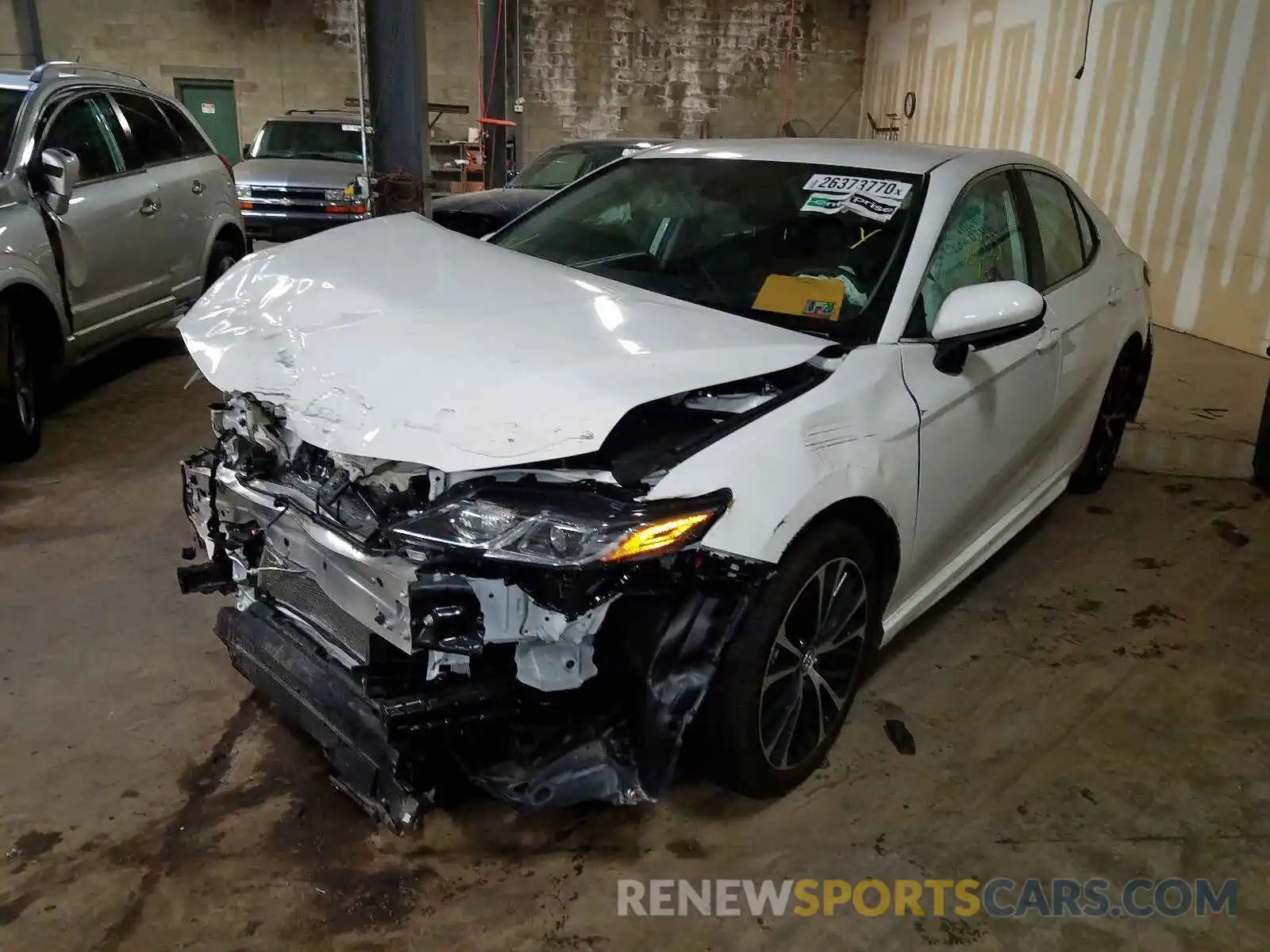 2 Photograph of a damaged car 4T1B11HKXKU756718 TOYOTA CAMRY 2019