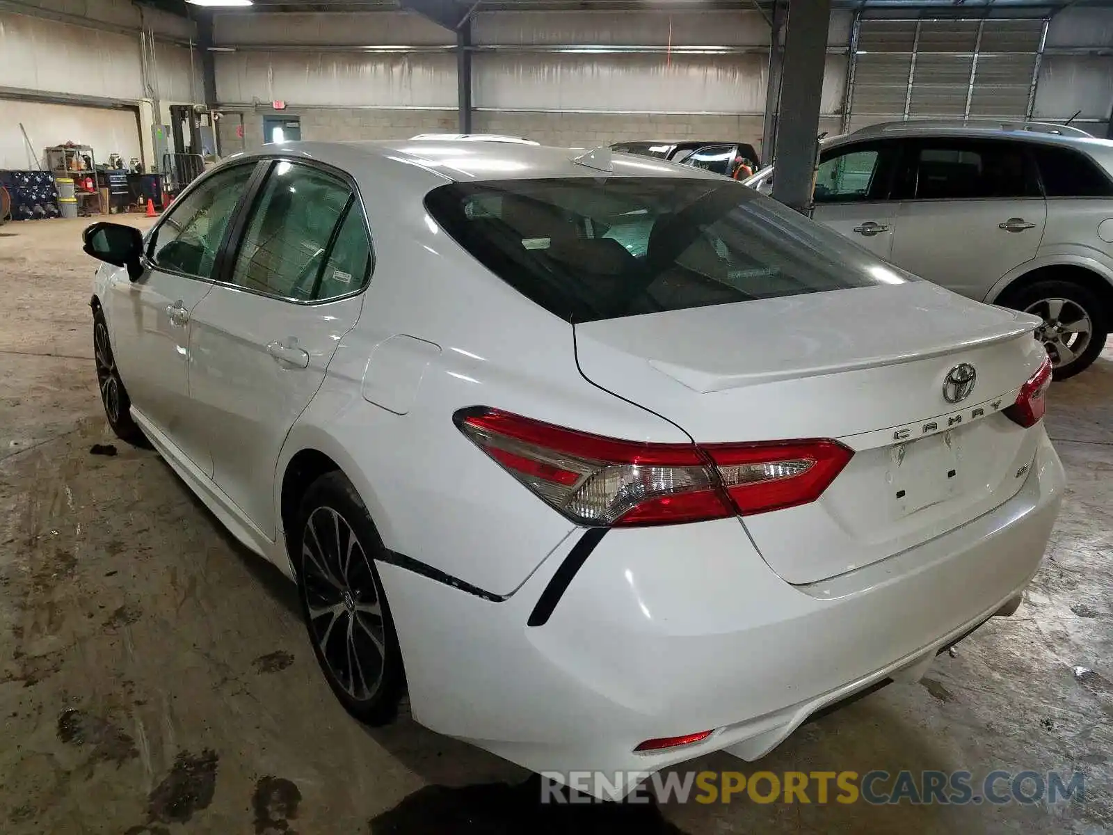 3 Photograph of a damaged car 4T1B11HKXKU756718 TOYOTA CAMRY 2019