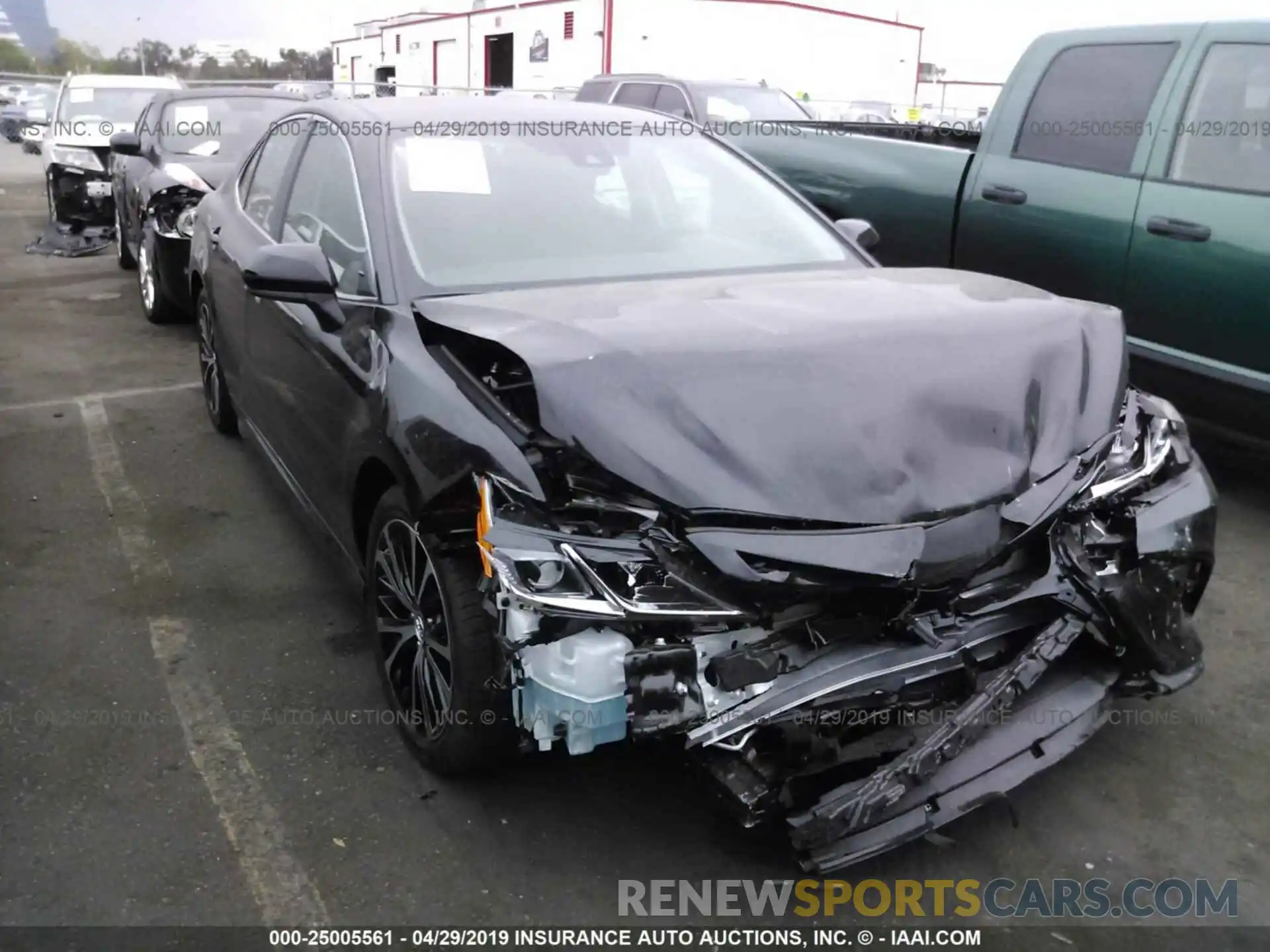 1 Photograph of a damaged car 4T1B11HKXKU757531 TOYOTA CAMRY 2019