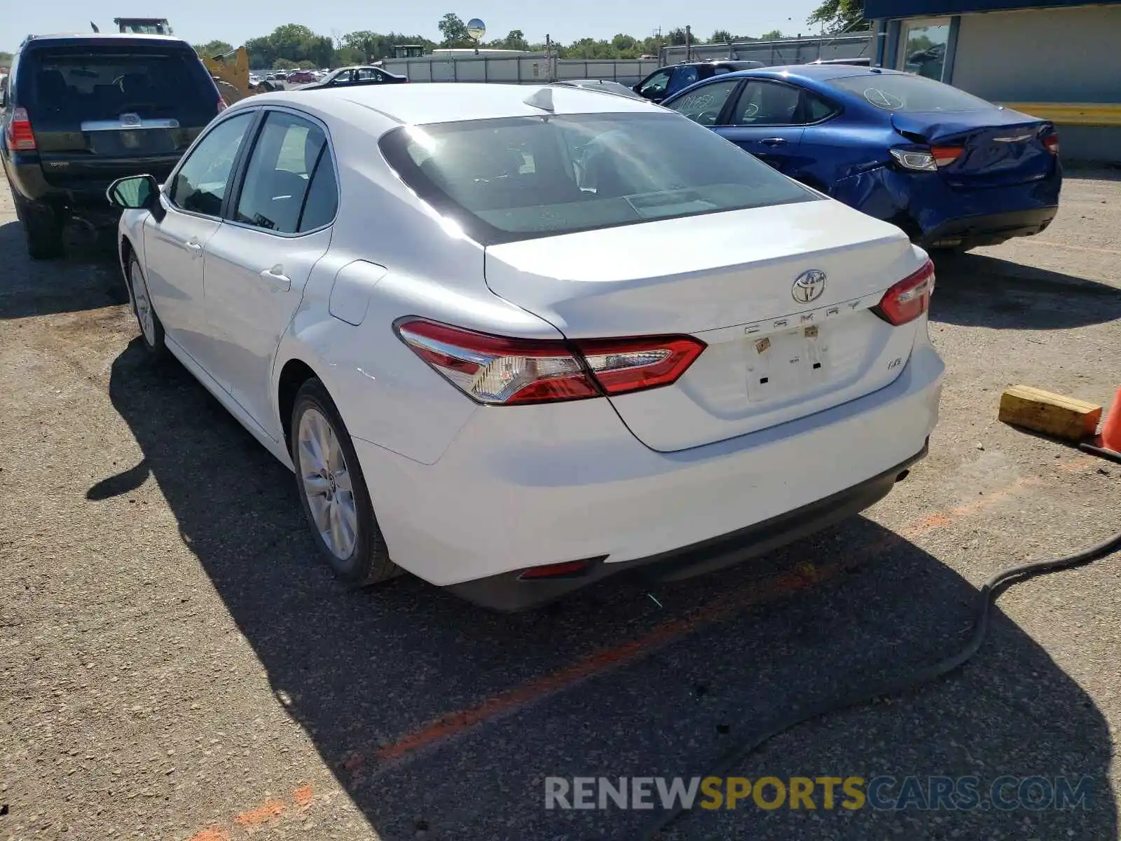 3 Photograph of a damaged car 4T1B11HKXKU757545 TOYOTA CAMRY 2019