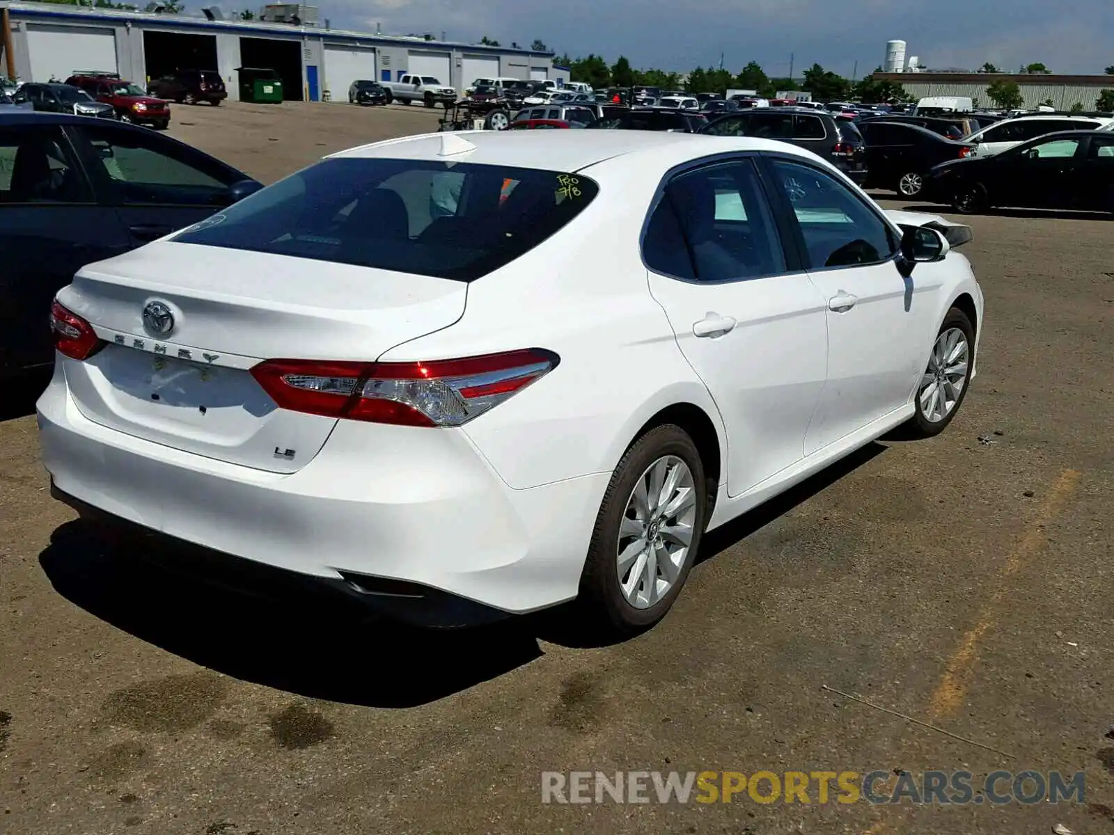 4 Photograph of a damaged car 4T1B11HKXKU757576 TOYOTA CAMRY 2019