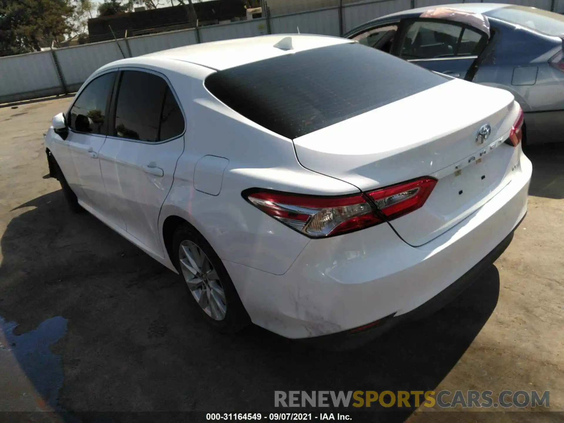 3 Photograph of a damaged car 4T1B11HKXKU757612 TOYOTA CAMRY 2019