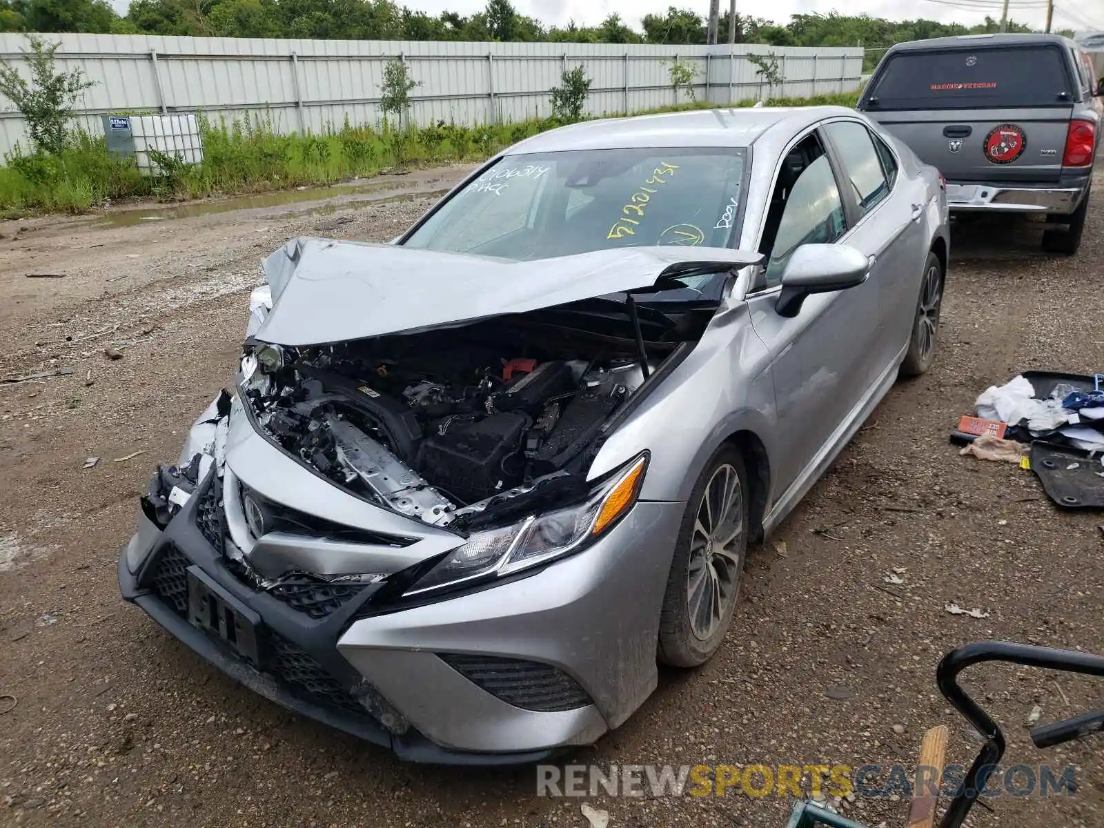 2 Photograph of a damaged car 4T1B11HKXKU757657 TOYOTA CAMRY 2019