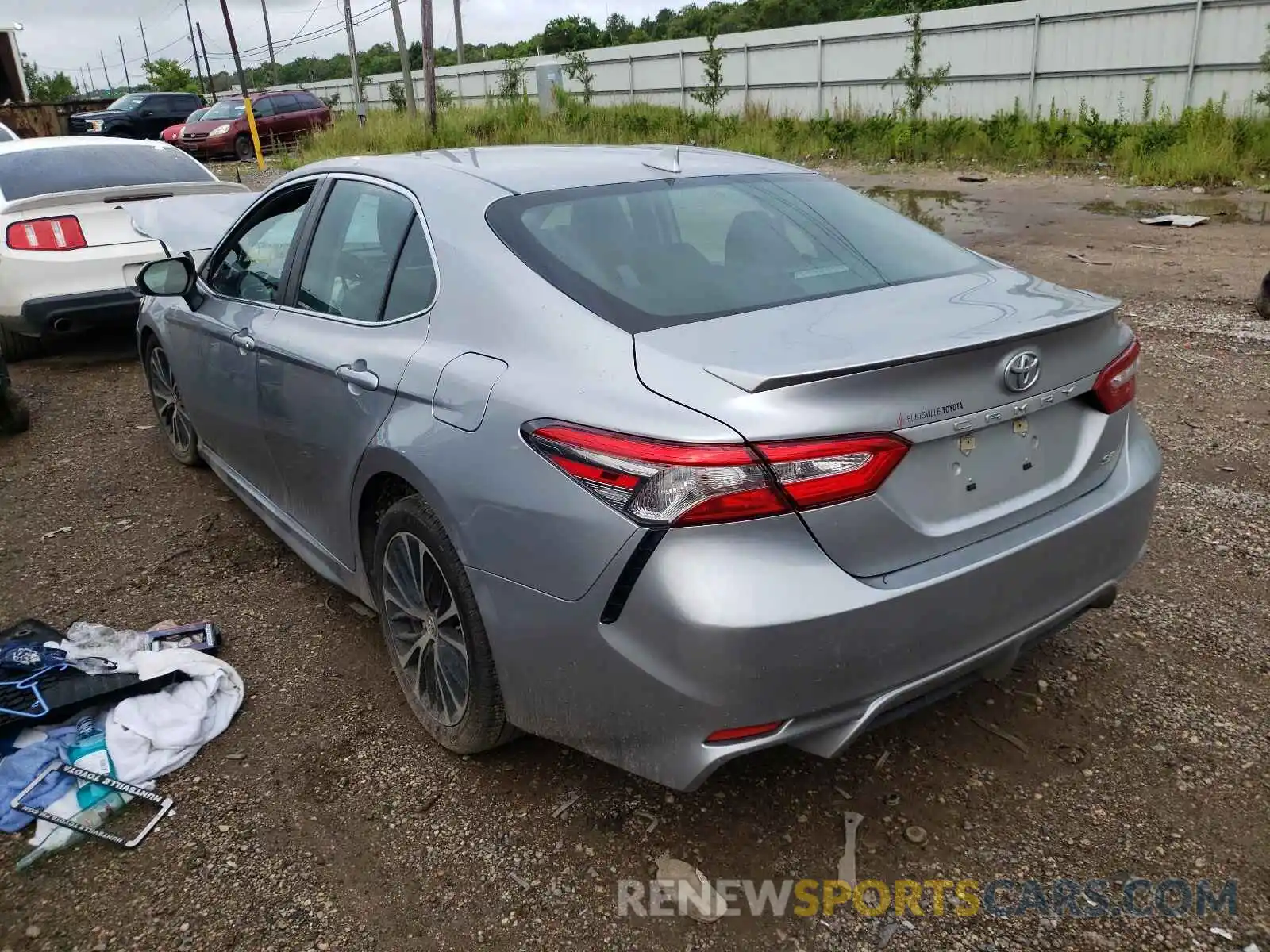 3 Photograph of a damaged car 4T1B11HKXKU757657 TOYOTA CAMRY 2019