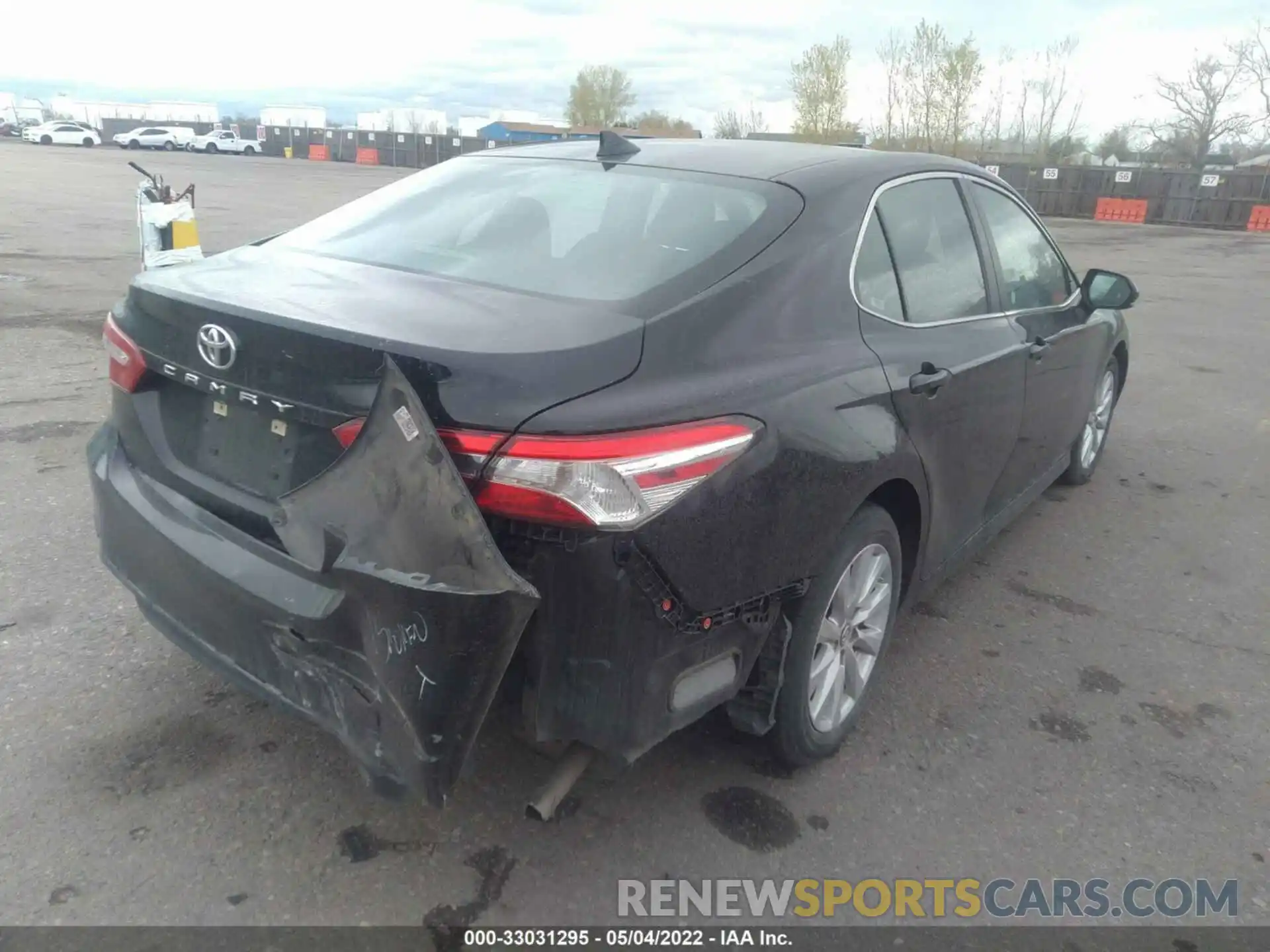 4 Photograph of a damaged car 4T1B11HKXKU758159 TOYOTA CAMRY 2019