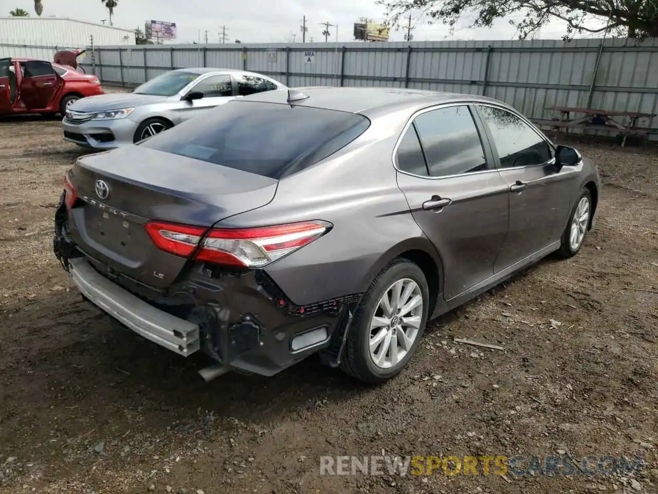 4 Фотография поврежденного автомобиля 4T1B11HKXKU760011 TOYOTA CAMRY 2019