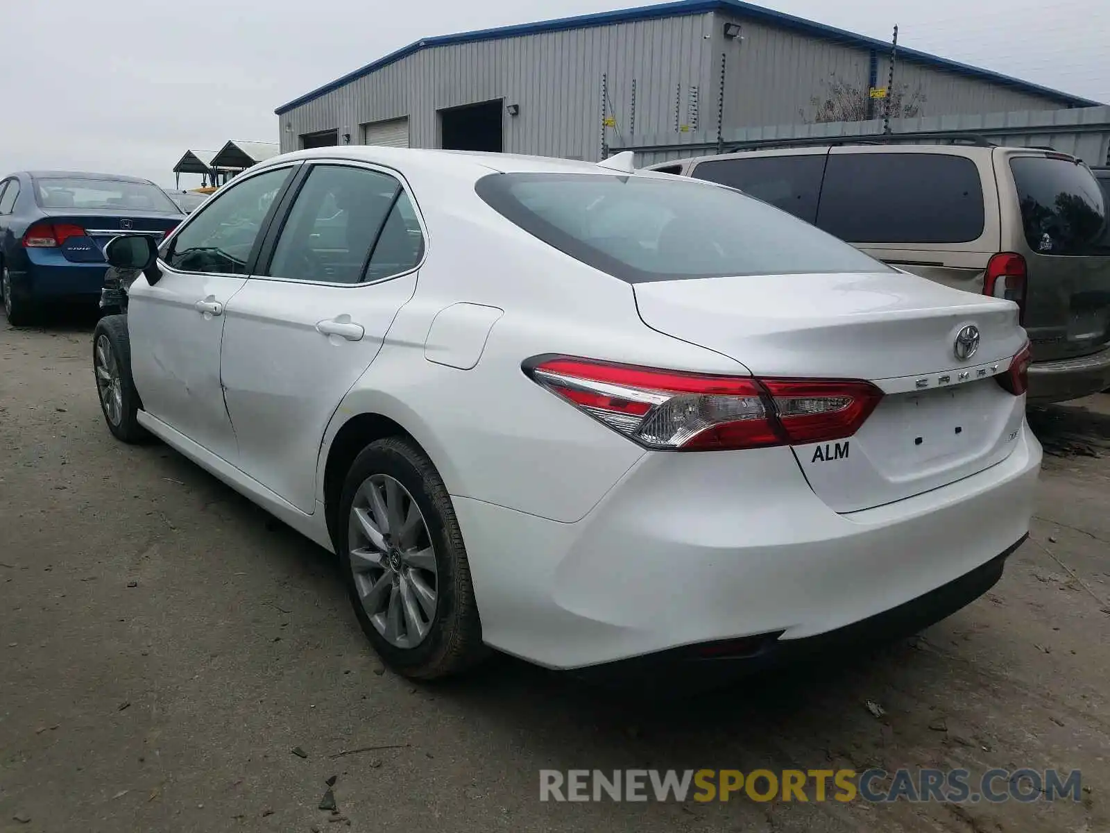 3 Фотография поврежденного автомобиля 4T1B11HKXKU760204 TOYOTA CAMRY 2019