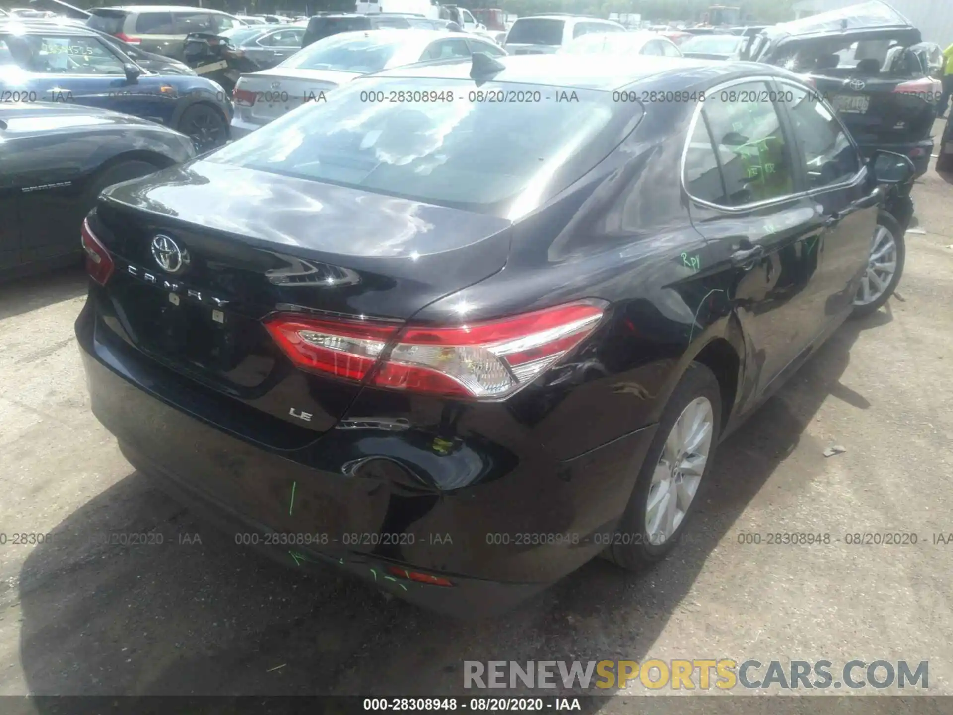 4 Photograph of a damaged car 4T1B11HKXKU760736 TOYOTA CAMRY 2019