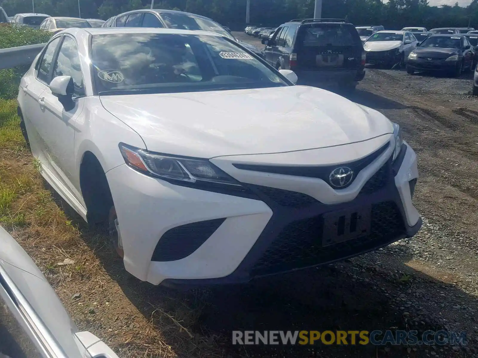 1 Photograph of a damaged car 4T1B11HKXKU761062 TOYOTA CAMRY 2019