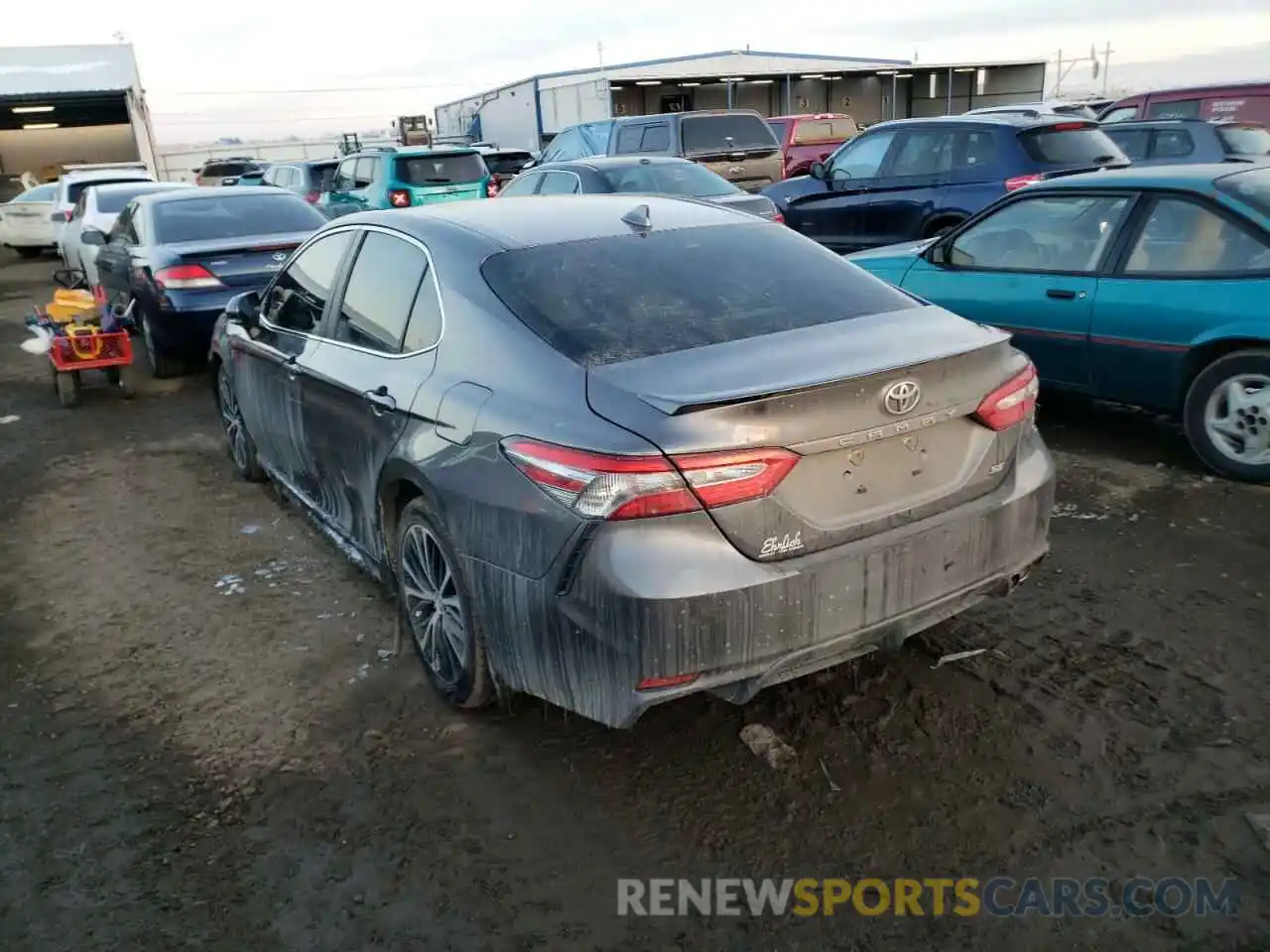 3 Фотография поврежденного автомобиля 4T1B11HKXKU763085 TOYOTA CAMRY 2019