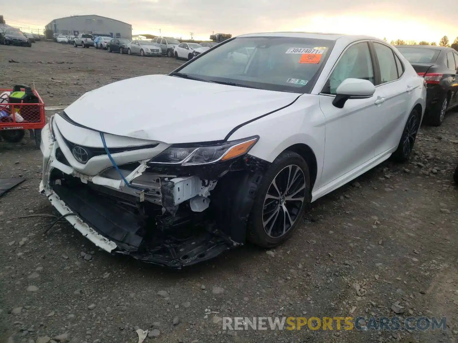 2 Photograph of a damaged car 4T1B11HKXKU763264 TOYOTA CAMRY 2019