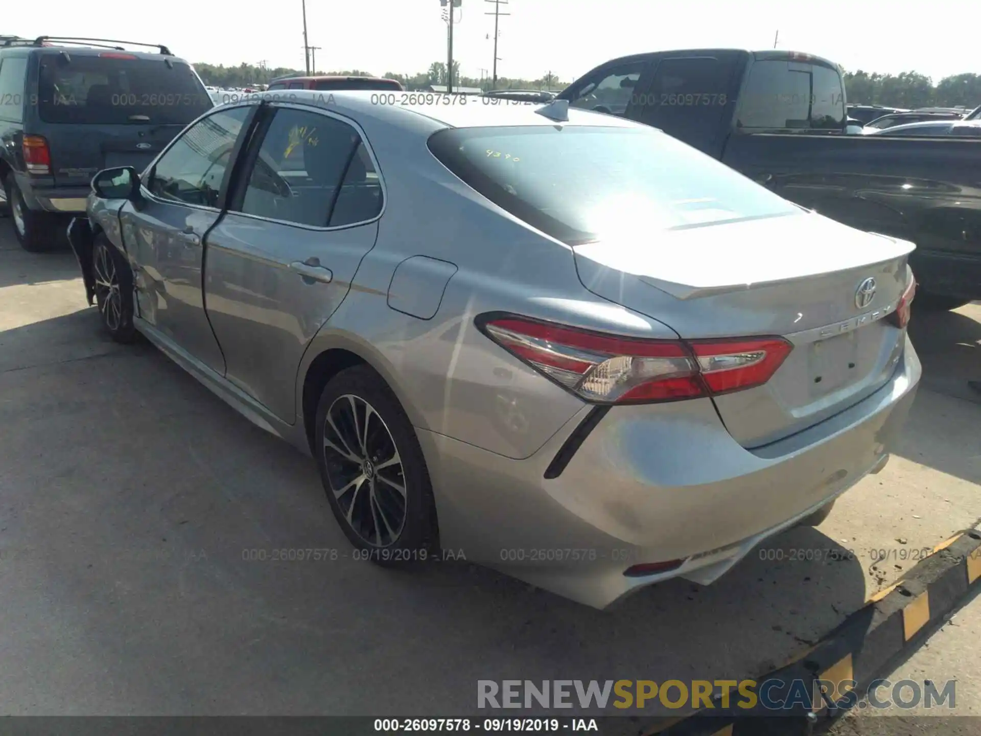 3 Photograph of a damaged car 4T1B11HKXKU763426 TOYOTA CAMRY 2019