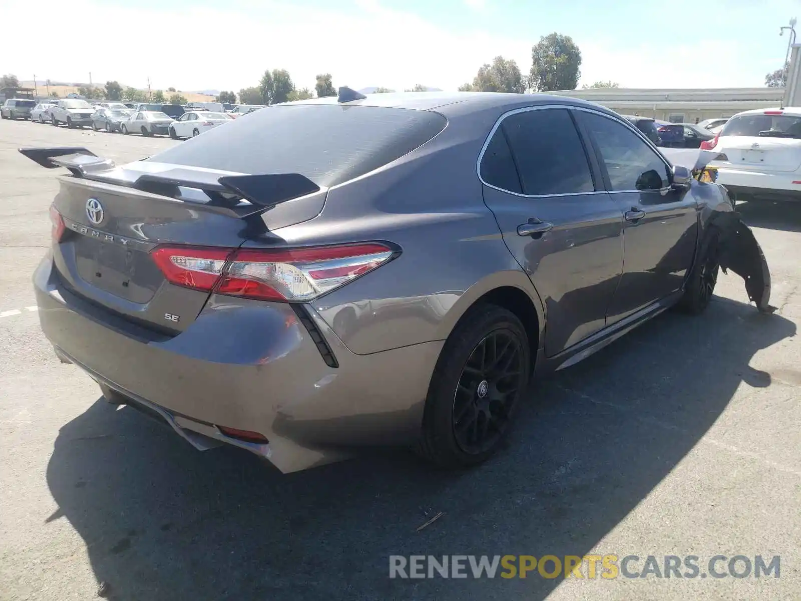 4 Photograph of a damaged car 4T1B11HKXKU764415 TOYOTA CAMRY 2019