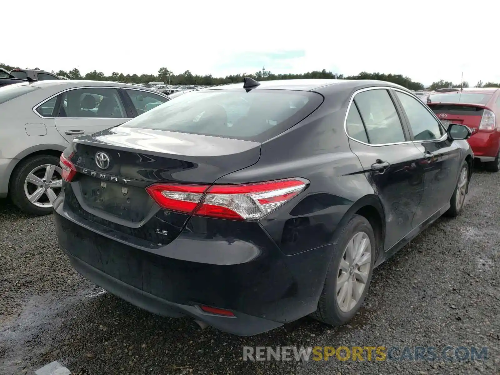 4 Photograph of a damaged car 4T1B11HKXKU765242 TOYOTA CAMRY 2019