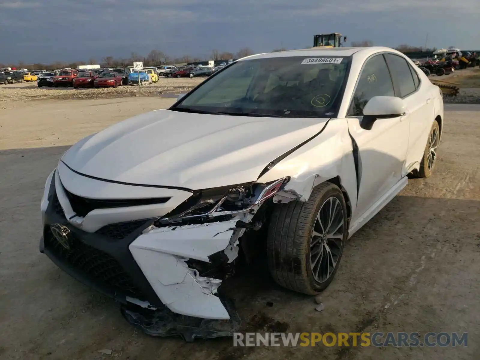 2 Photograph of a damaged car 4T1B11HKXKU765502 TOYOTA CAMRY 2019