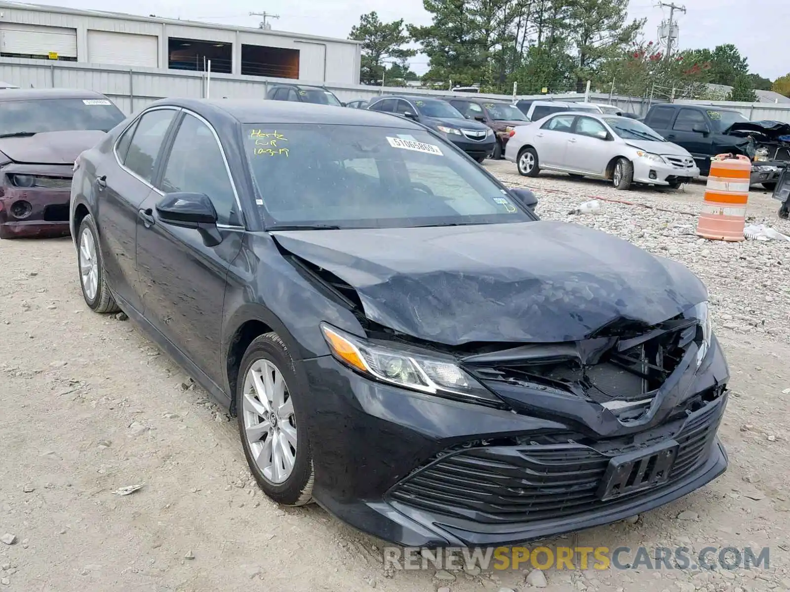 1 Photograph of a damaged car 4T1B11HKXKU765516 TOYOTA CAMRY 2019