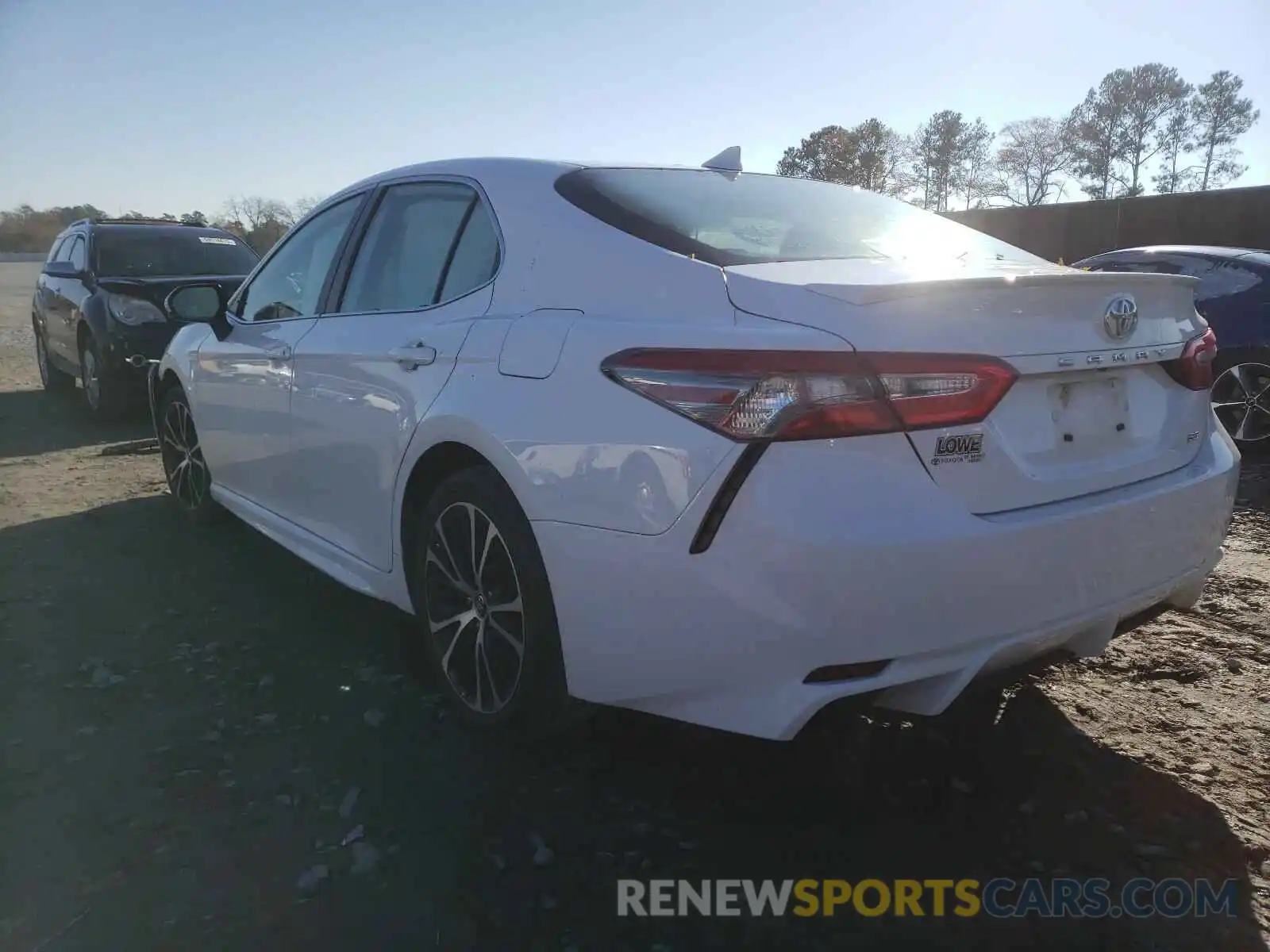 3 Photograph of a damaged car 4T1B11HKXKU767976 TOYOTA CAMRY 2019