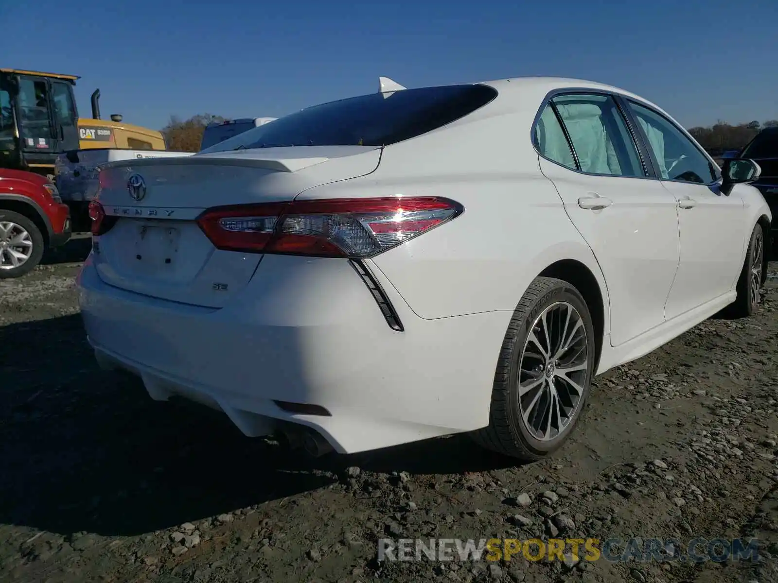 4 Photograph of a damaged car 4T1B11HKXKU767976 TOYOTA CAMRY 2019