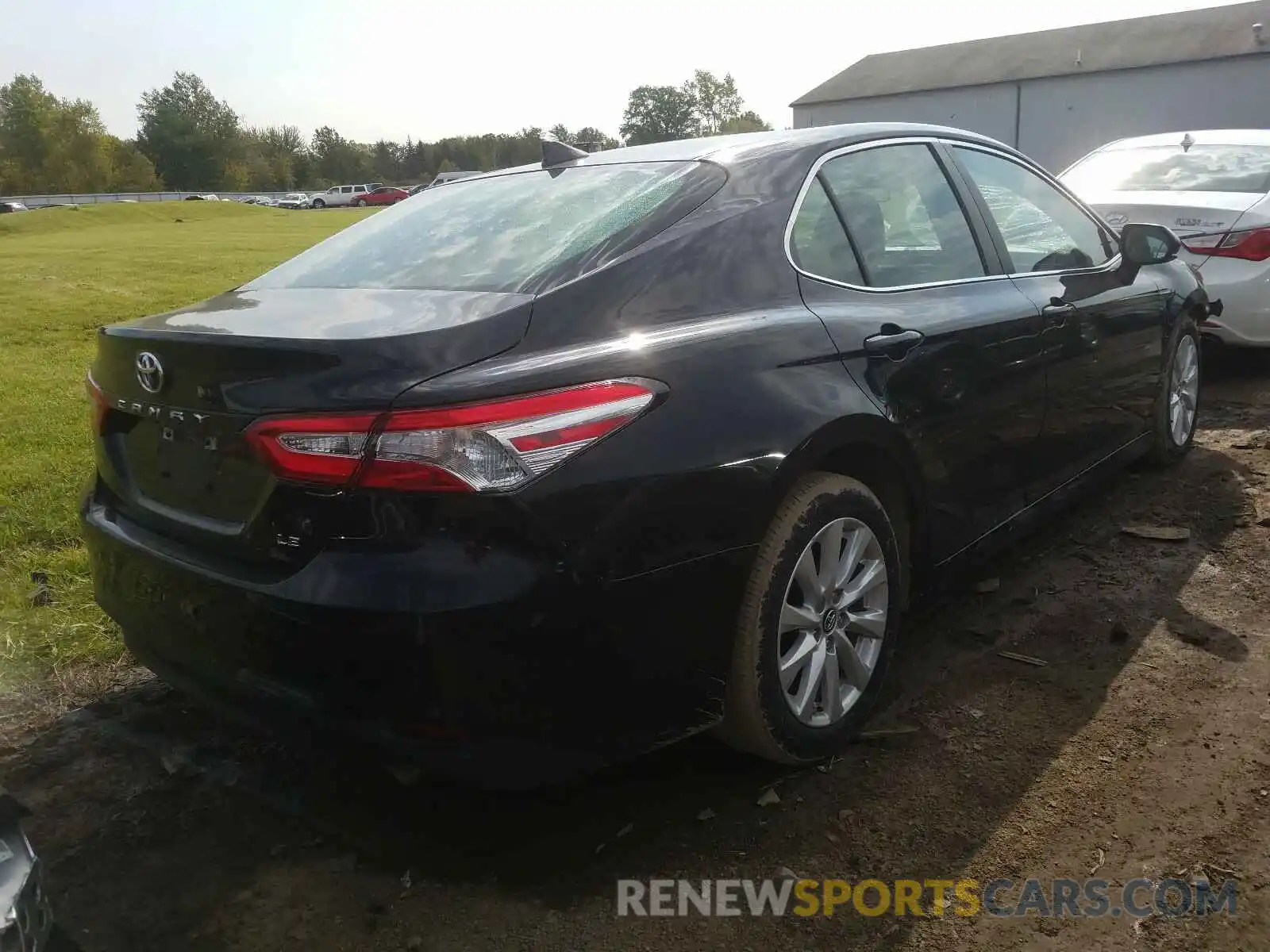 4 Photograph of a damaged car 4T1B11HKXKU768495 TOYOTA CAMRY 2019