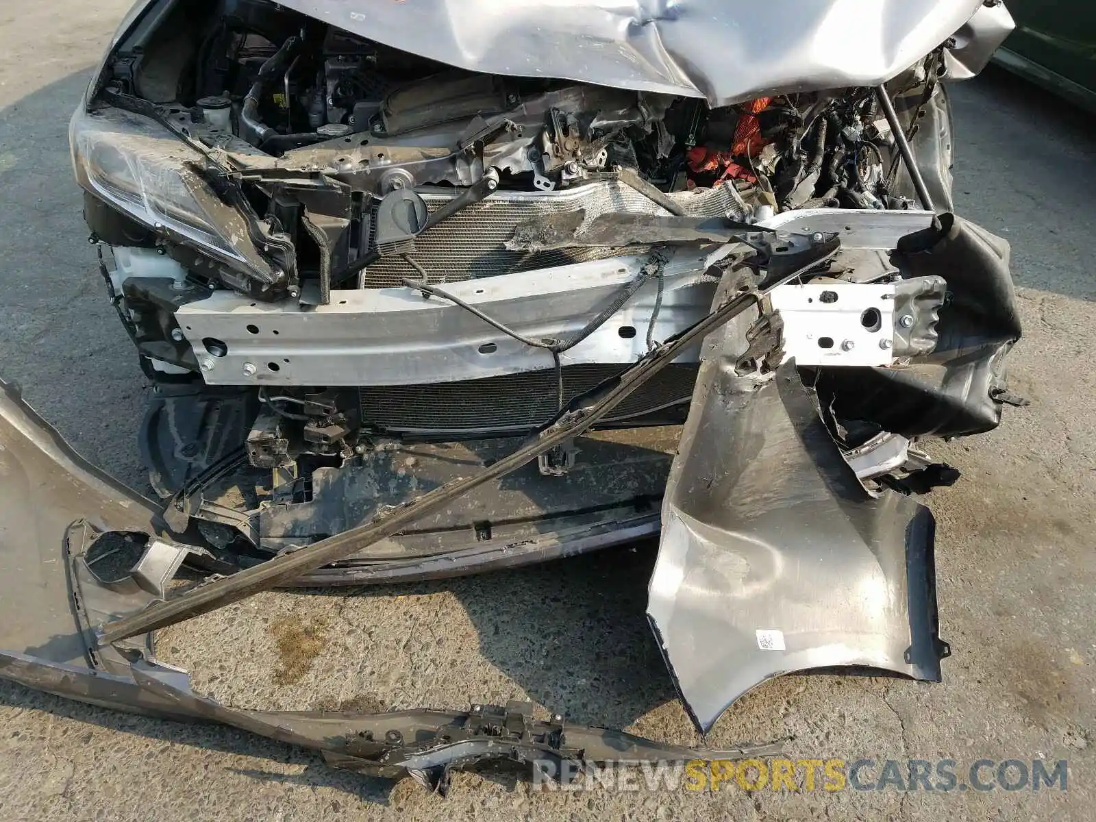 9 Фотография поврежденного автомобиля 4T1B11HKXKU769775 TOYOTA CAMRY 2019