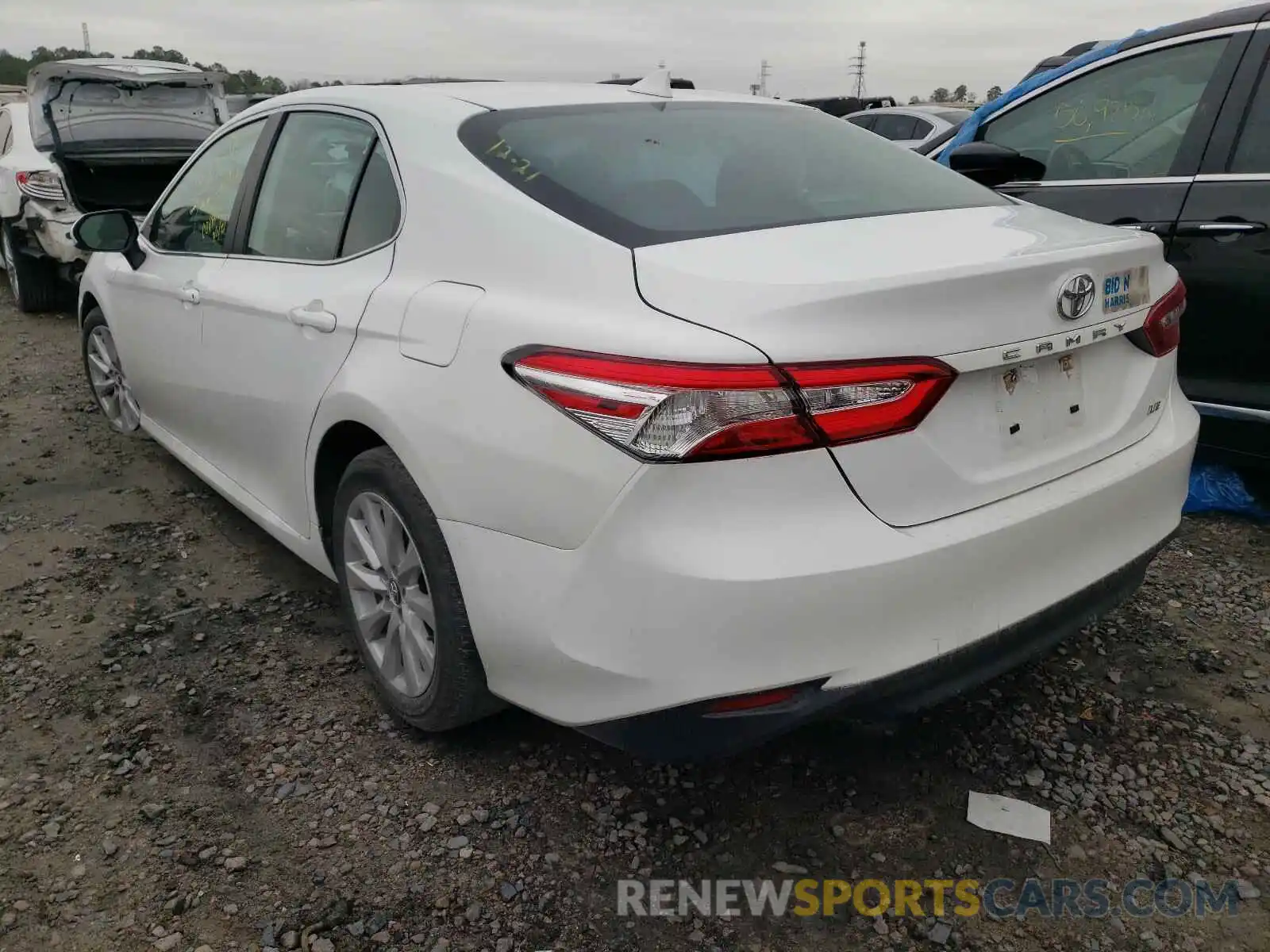 3 Photograph of a damaged car 4T1B11HKXKU769789 TOYOTA CAMRY 2019