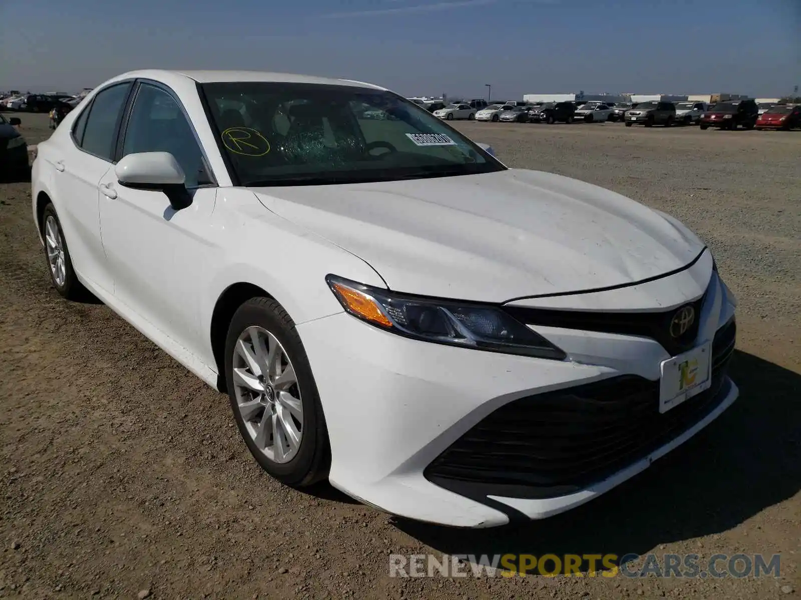 1 Photograph of a damaged car 4T1B11HKXKU771557 TOYOTA CAMRY 2019