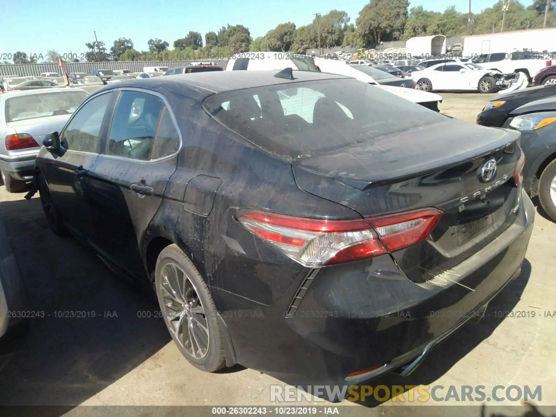 3 Photograph of a damaged car 4T1B11HKXKU771624 TOYOTA CAMRY 2019