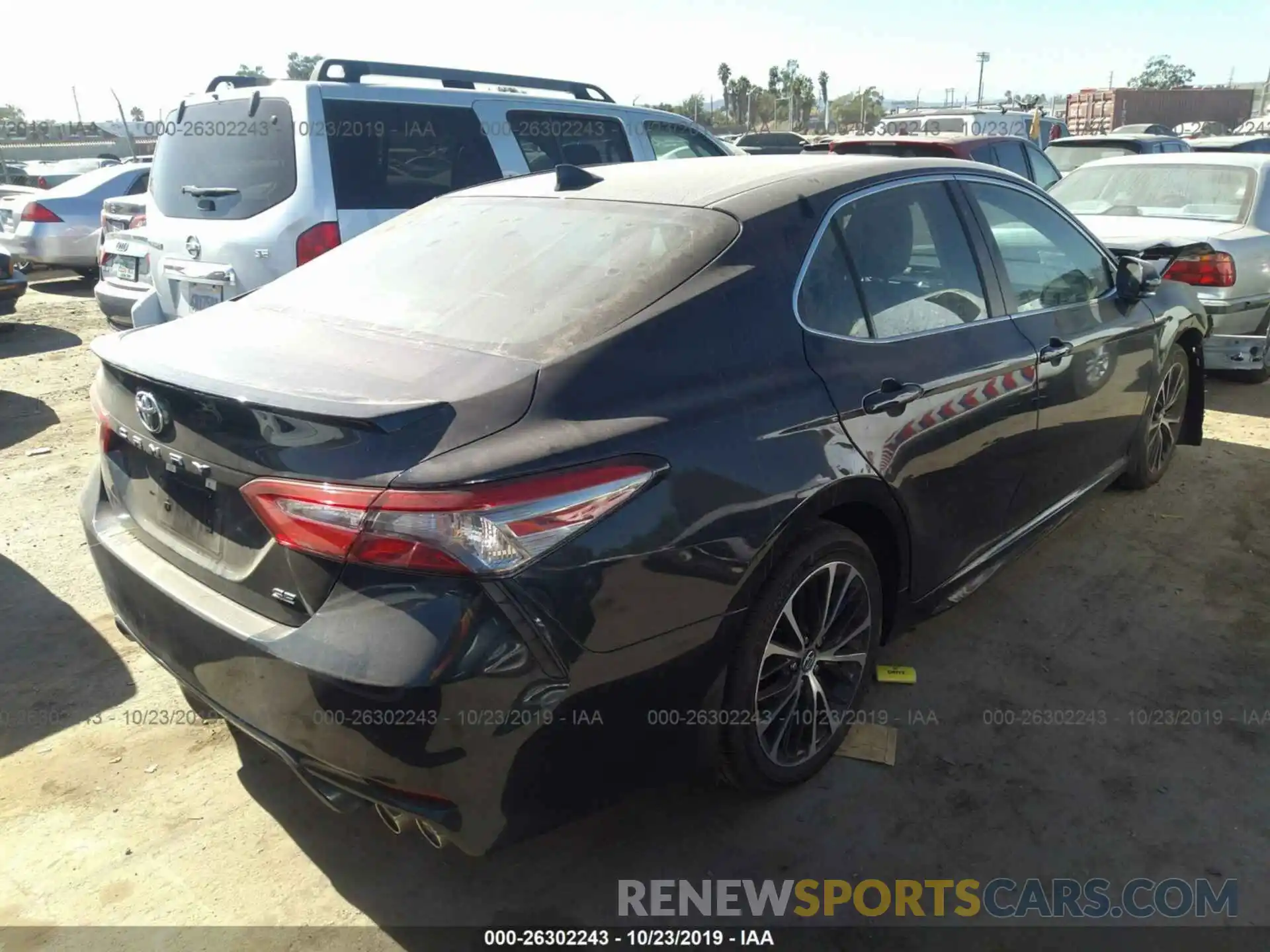 4 Photograph of a damaged car 4T1B11HKXKU771624 TOYOTA CAMRY 2019