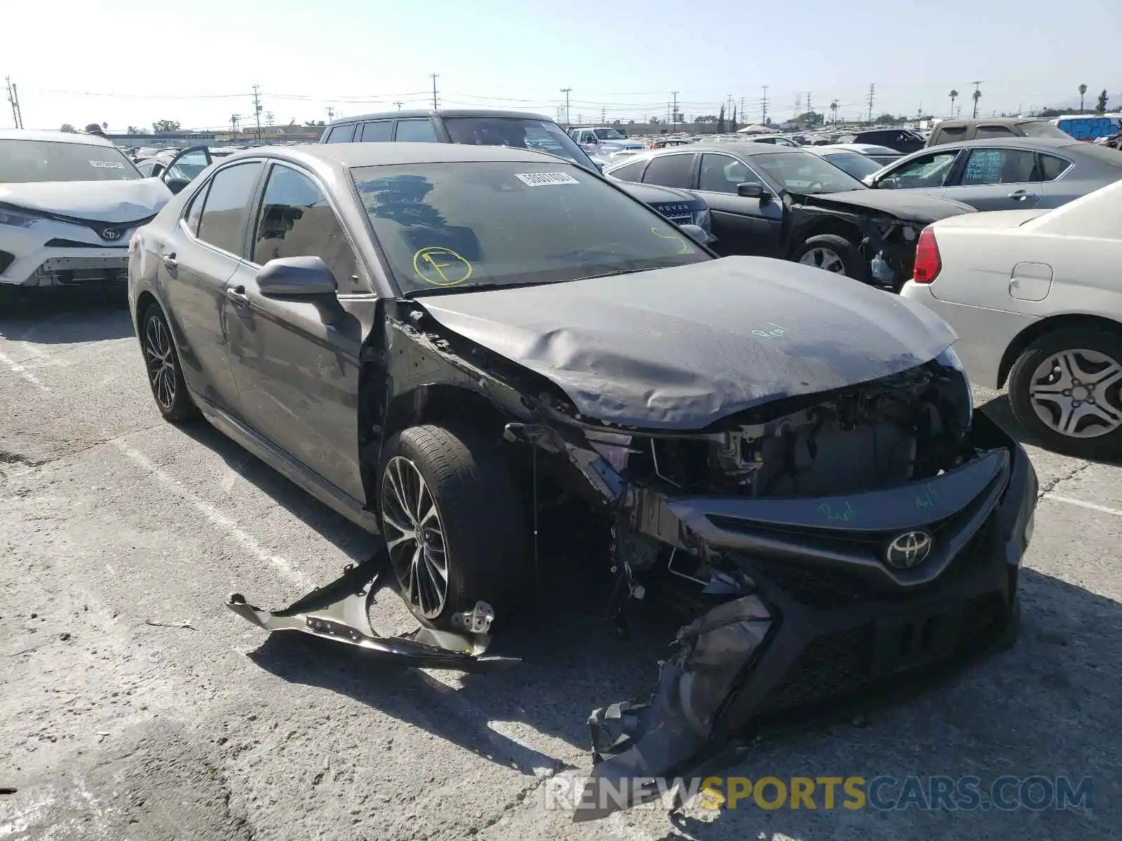 1 Photograph of a damaged car 4T1B11HKXKU772756 TOYOTA CAMRY 2019