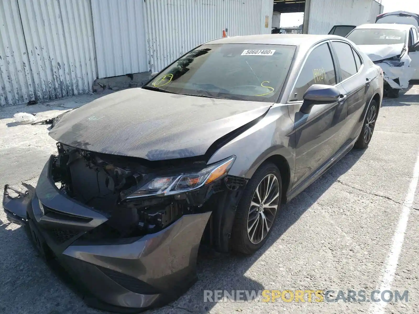 2 Photograph of a damaged car 4T1B11HKXKU772756 TOYOTA CAMRY 2019