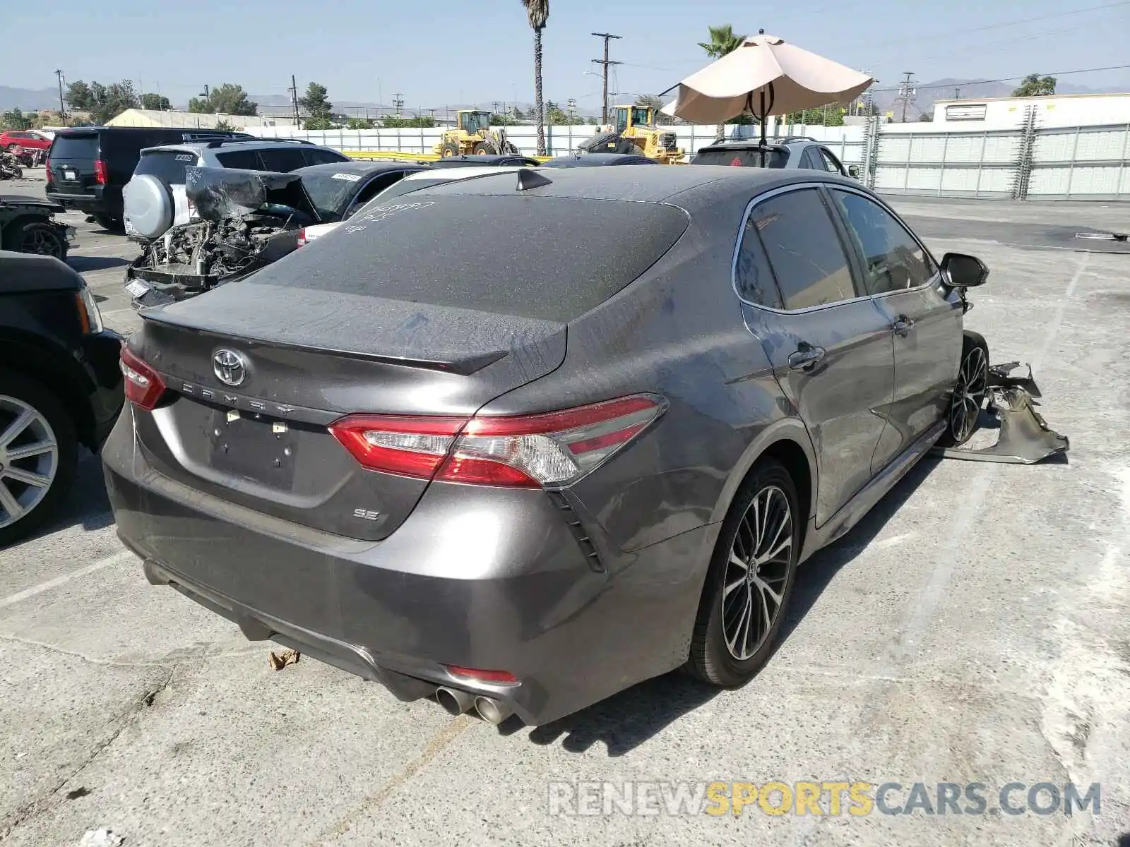 4 Photograph of a damaged car 4T1B11HKXKU772756 TOYOTA CAMRY 2019