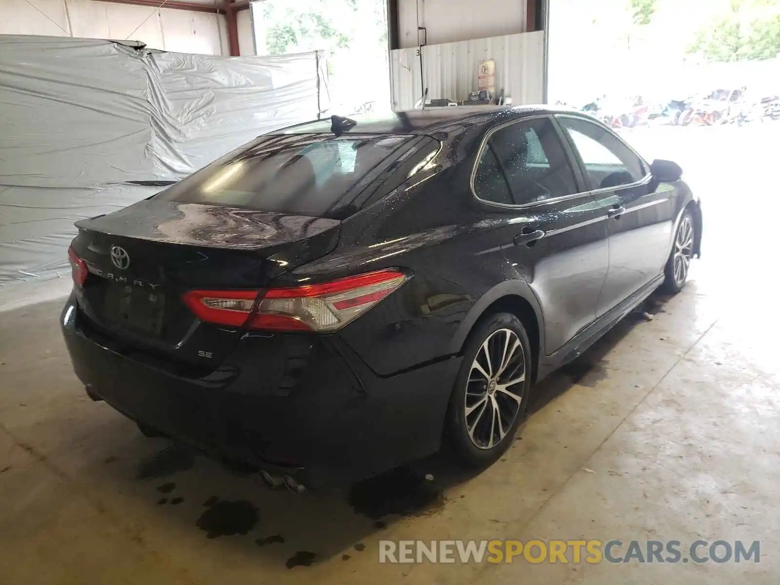 4 Photograph of a damaged car 4T1B11HKXKU773504 TOYOTA CAMRY 2019