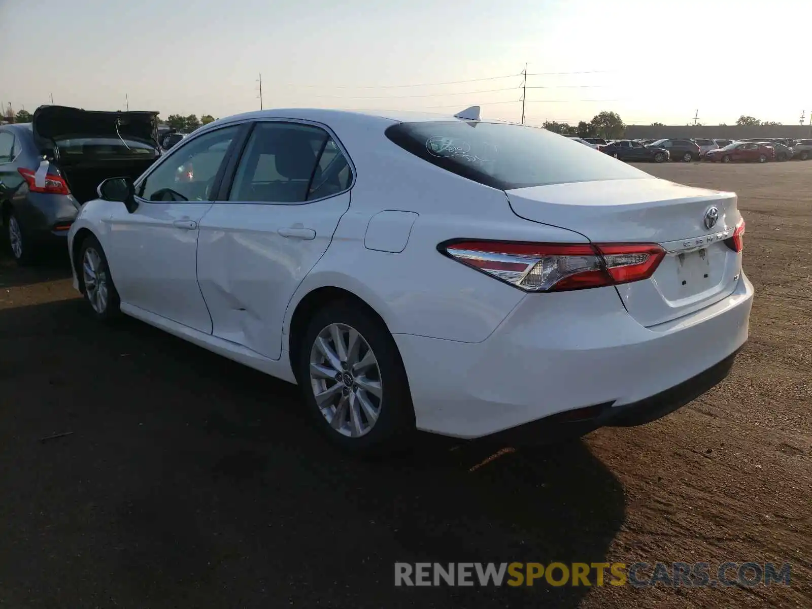 3 Photograph of a damaged car 4T1B11HKXKU773664 TOYOTA CAMRY 2019