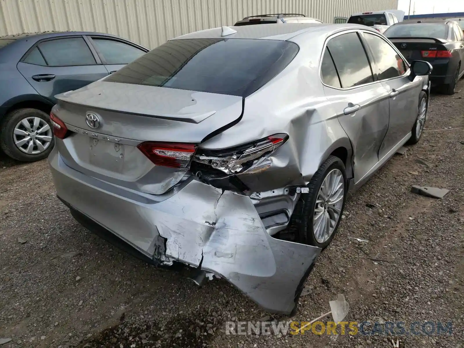 4 Фотография поврежденного автомобиля 4T1B11HKXKU773969 TOYOTA CAMRY 2019