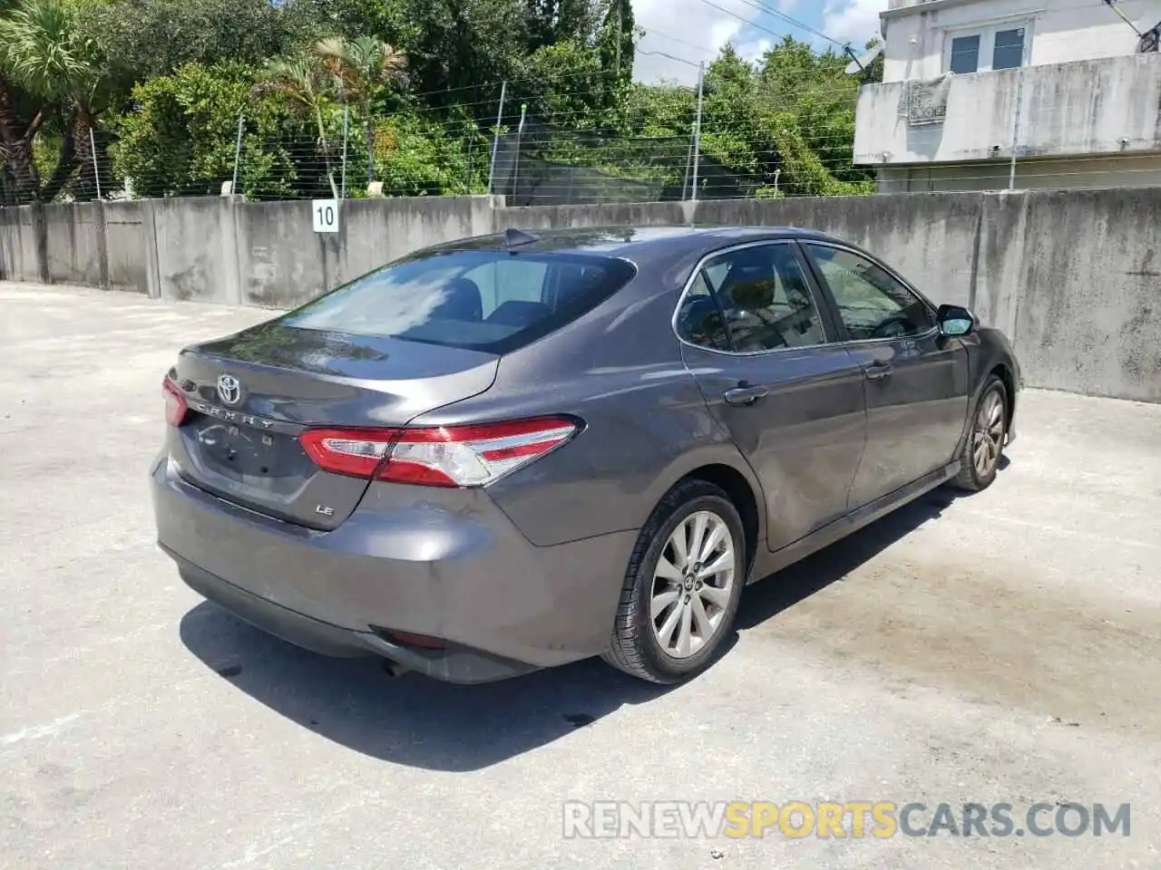 4 Photograph of a damaged car 4T1B11HKXKU774653 TOYOTA CAMRY 2019