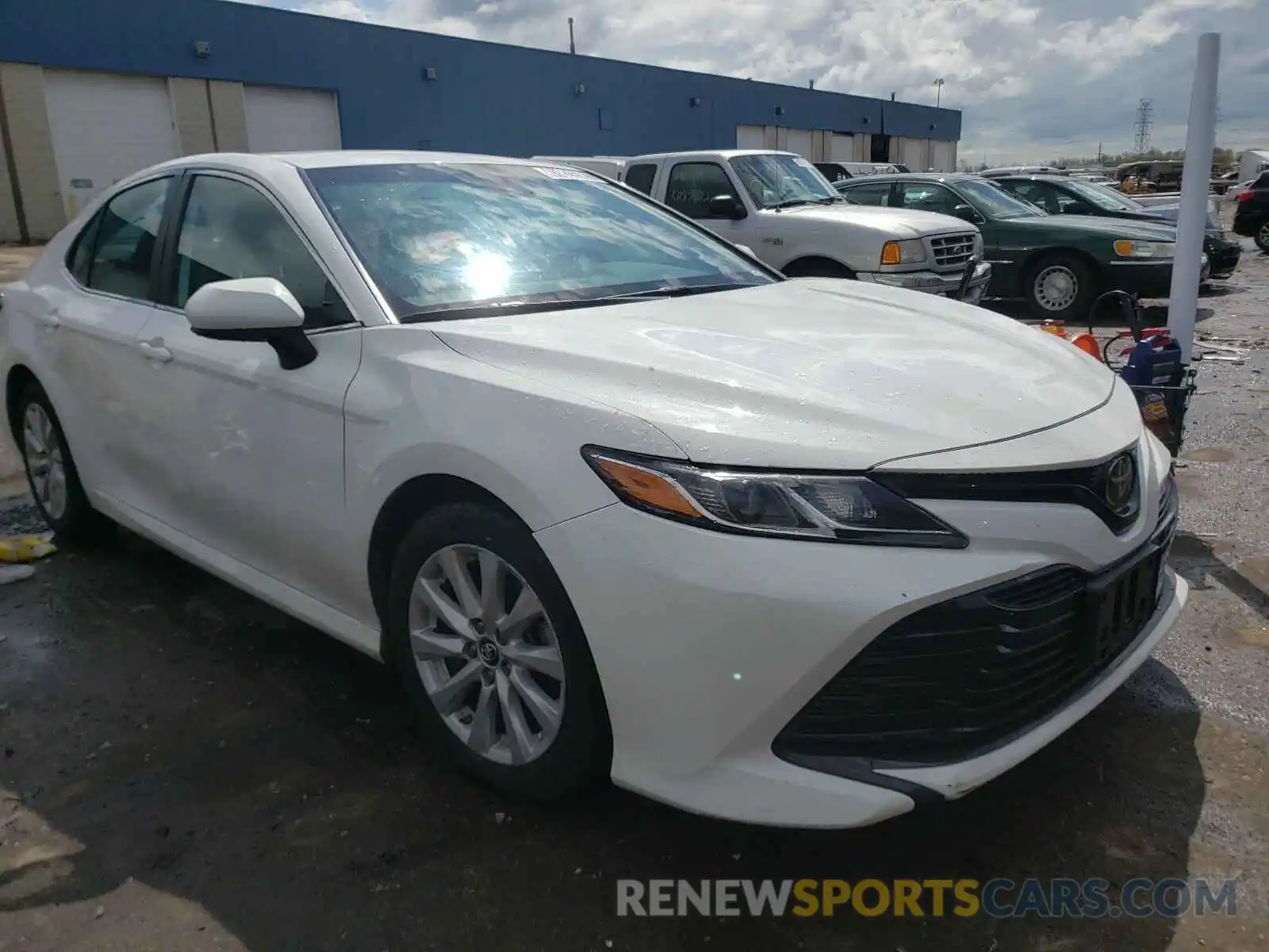 1 Photograph of a damaged car 4T1B11HKXKU776077 TOYOTA CAMRY 2019