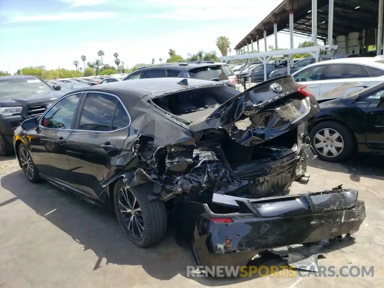 3 Photograph of a damaged car 4T1B11HKXKU776757 TOYOTA CAMRY 2019