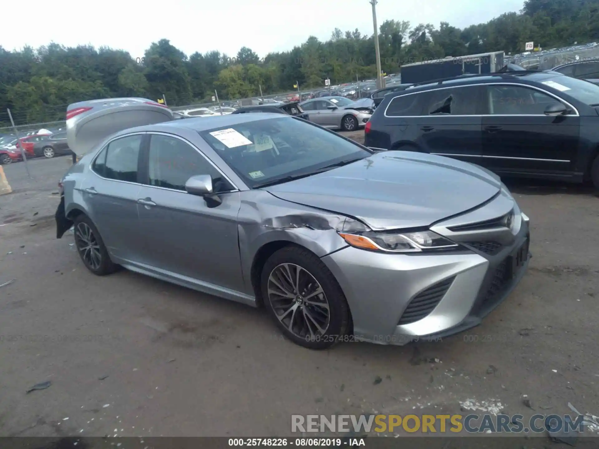 1 Photograph of a damaged car 4T1B11HKXKU777469 TOYOTA CAMRY 2019