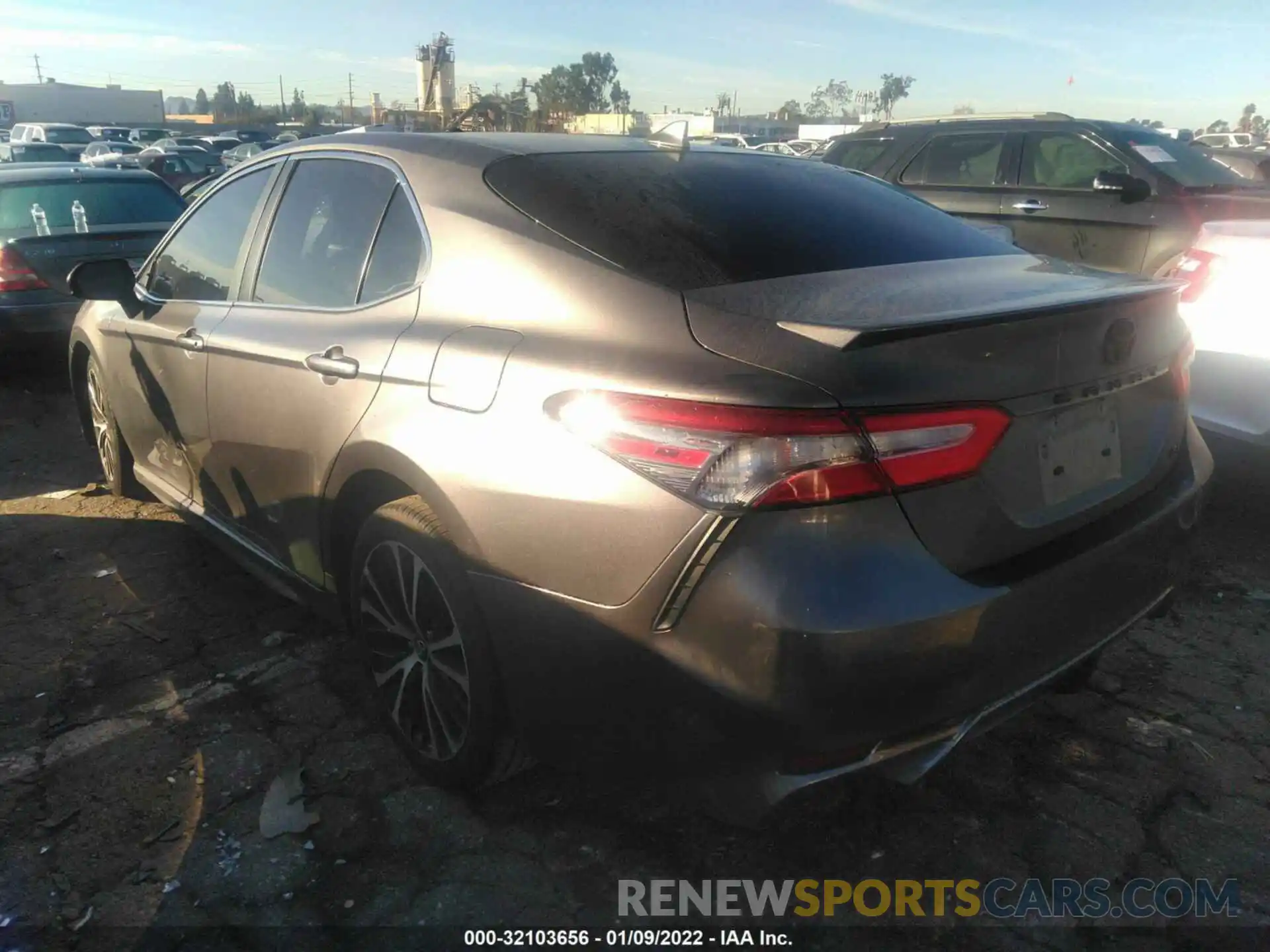 3 Photograph of a damaged car 4T1B11HKXKU778816 TOYOTA CAMRY 2019