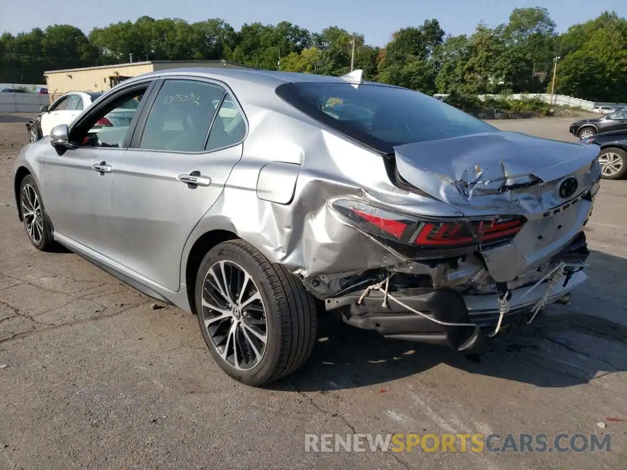 3 Photograph of a damaged car 4T1B11HKXKU781439 TOYOTA CAMRY 2019