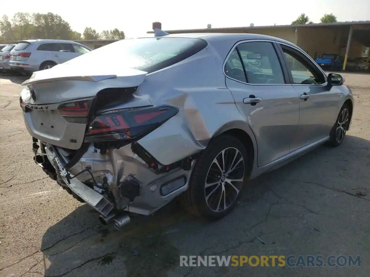 4 Photograph of a damaged car 4T1B11HKXKU781439 TOYOTA CAMRY 2019