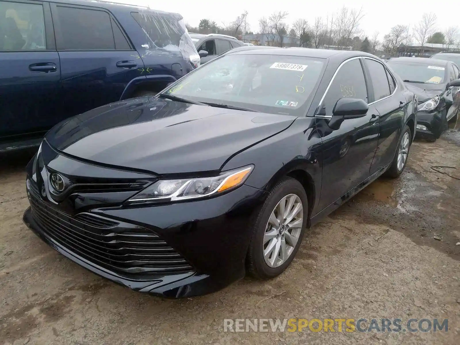 2 Photograph of a damaged car 4T1B11HKXKU782915 TOYOTA CAMRY 2019