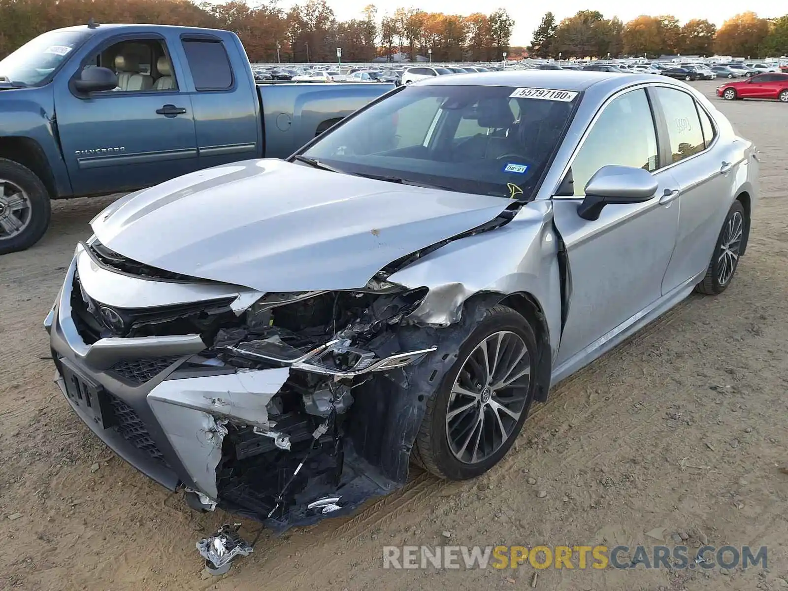 2 Photograph of a damaged car 4T1B11HKXKU783367 TOYOTA CAMRY 2019